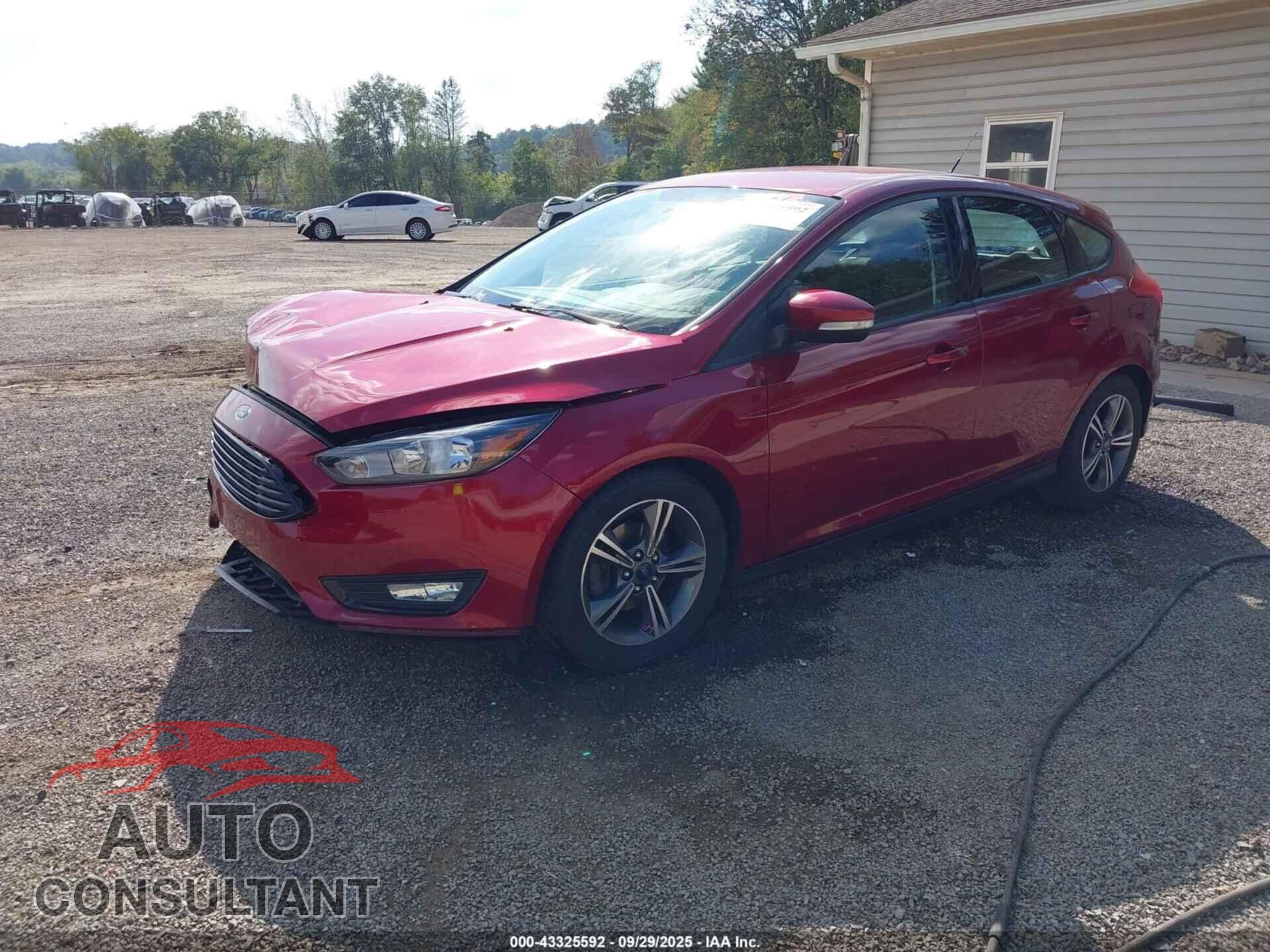FORD FOCUS 2016 - 1FADP3KE8GL211596