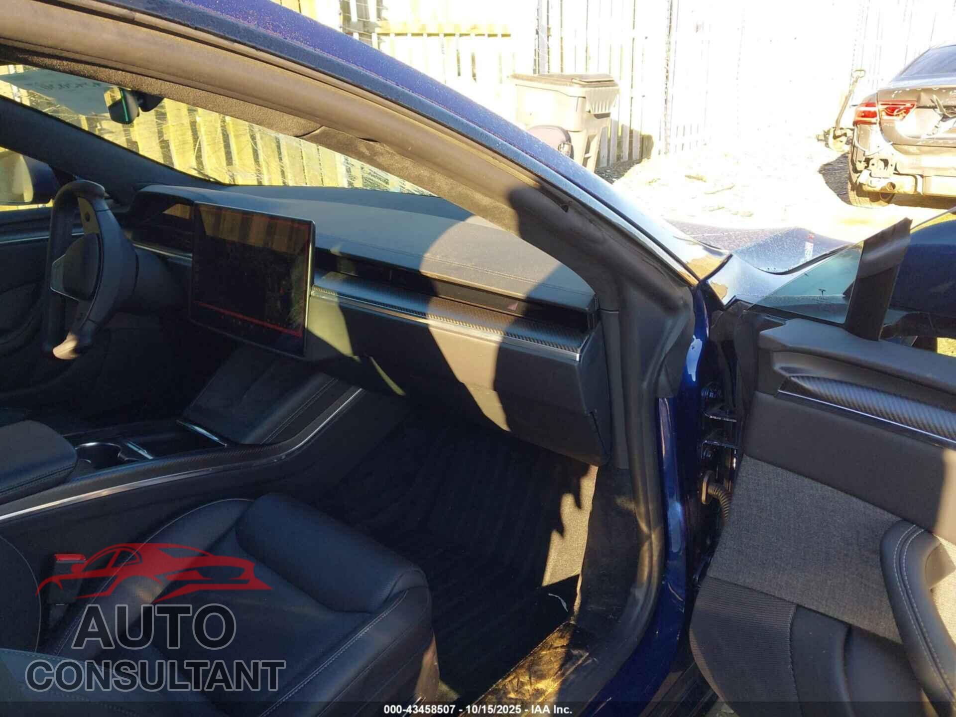 TESLA MODEL S 2021 - 5YJSA1E68MF452567