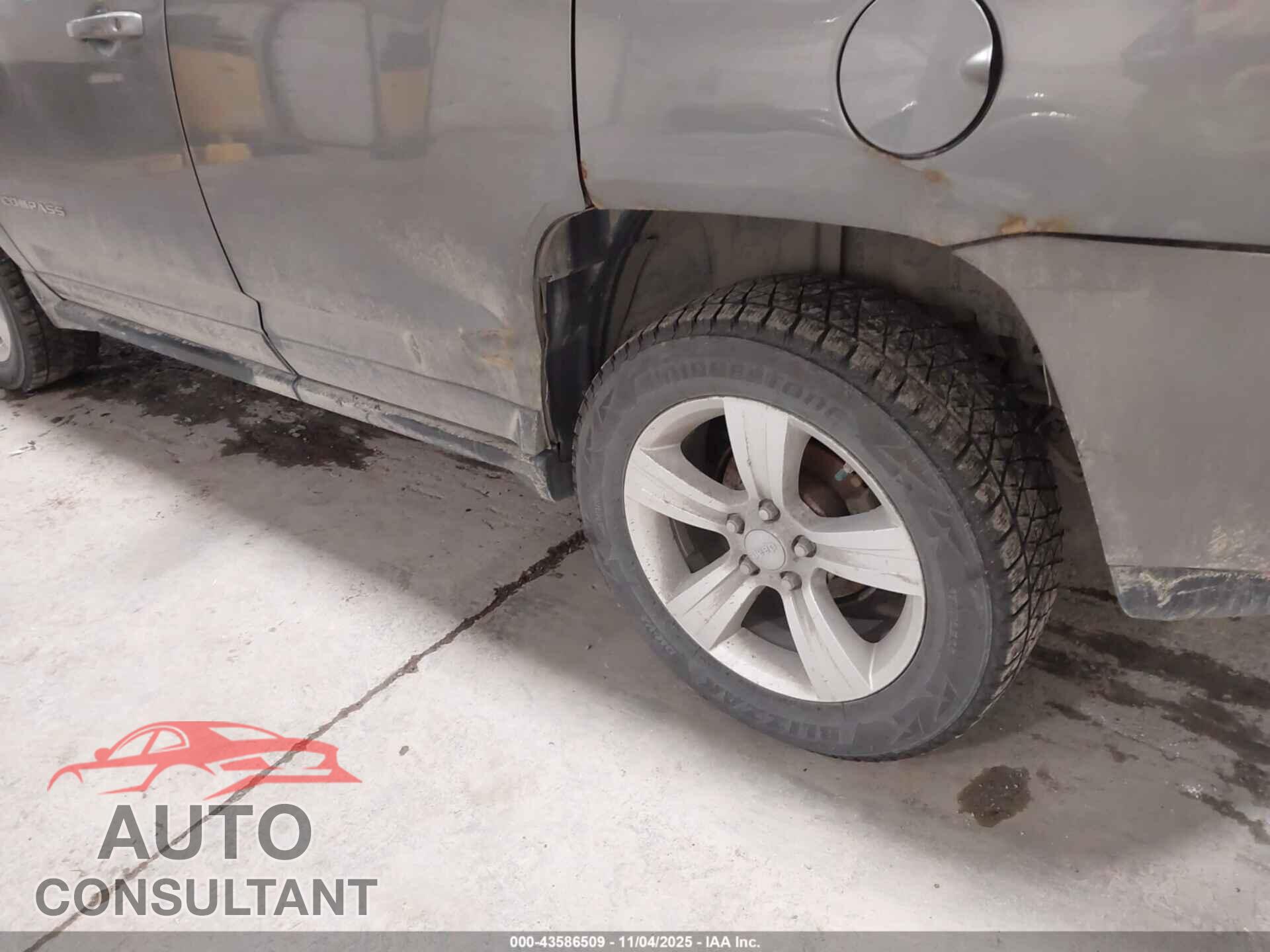 JEEP COMPASS 2011 - 1J4NF1FB4BD279932