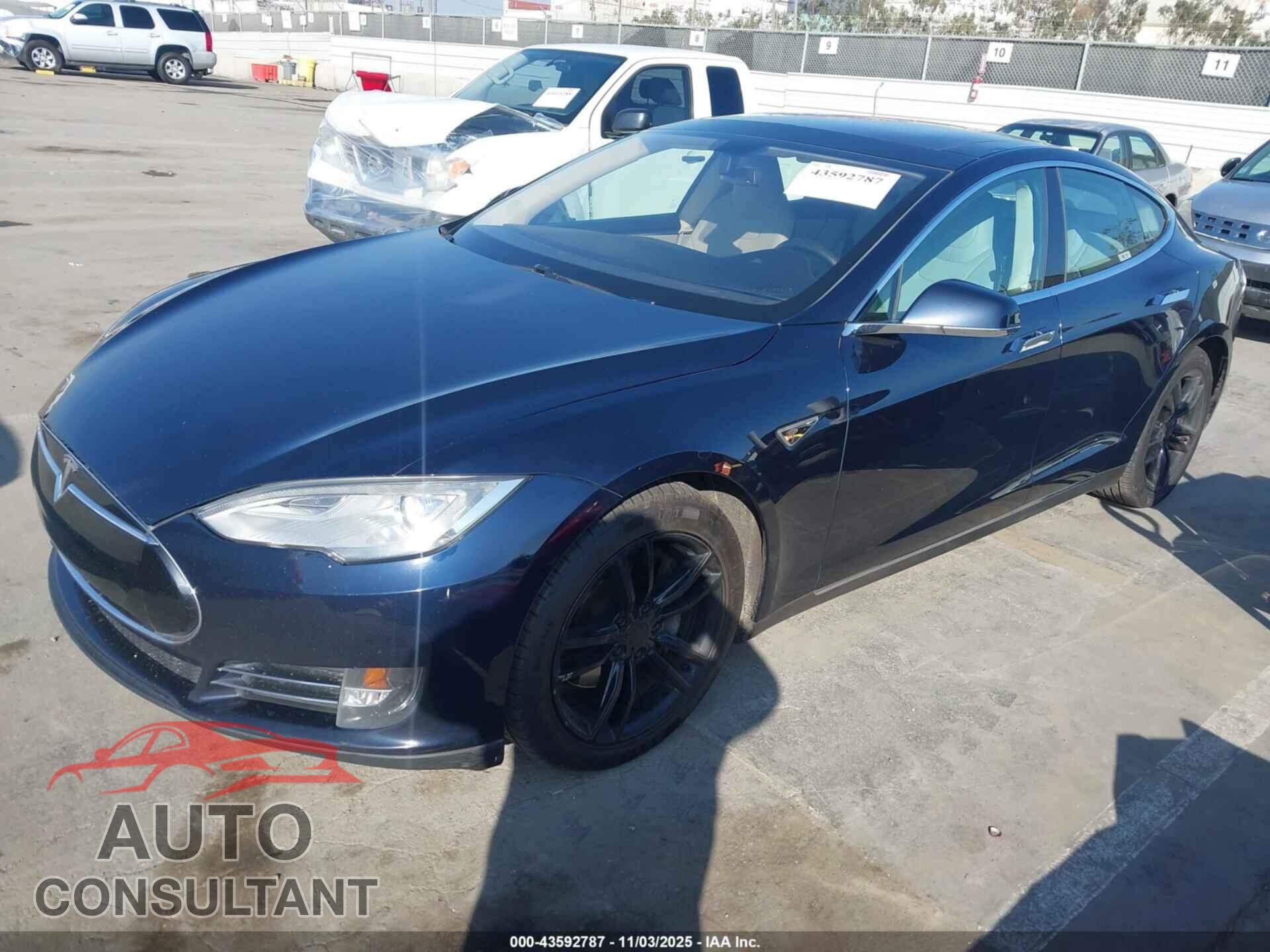 TESLA MODEL S 2013 - 5YJSA1CN6DFP17285