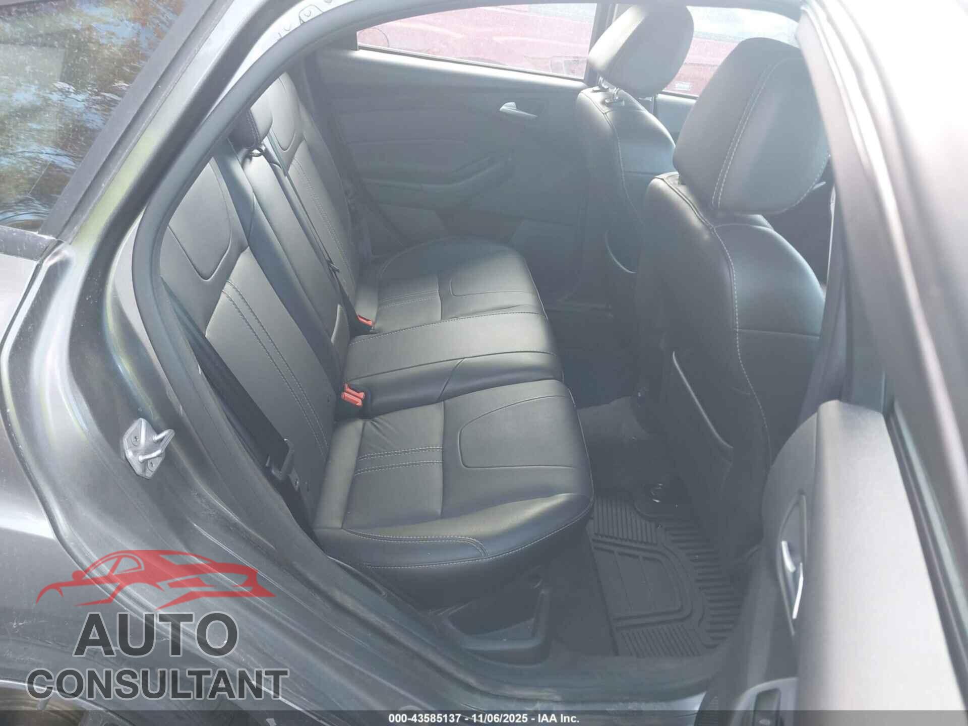 FORD FOCUS 2014 - 1FADP3K21EL175902