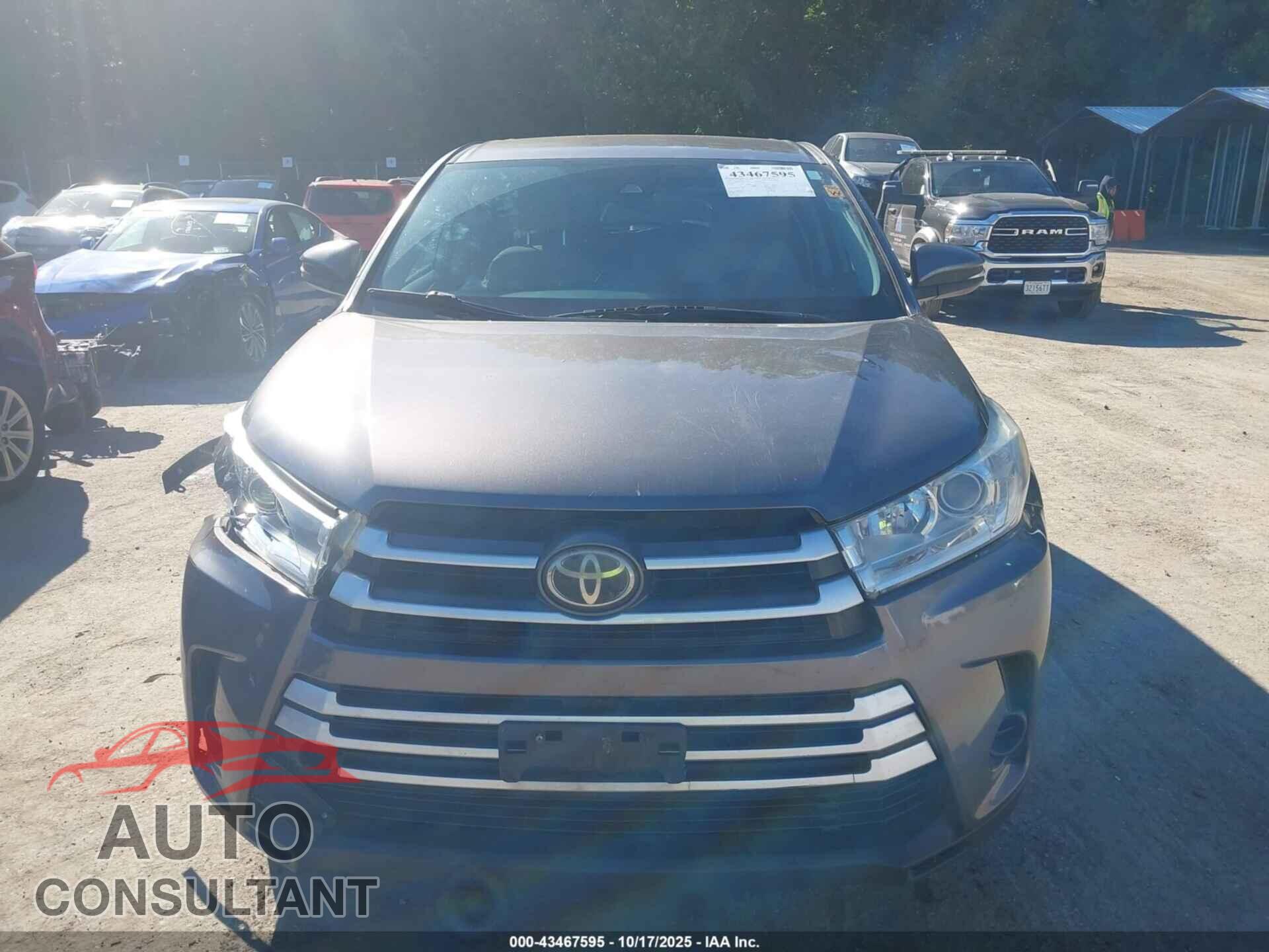 TOYOTA HIGHLANDER 2018 - 5TDBZRFH3JS498564