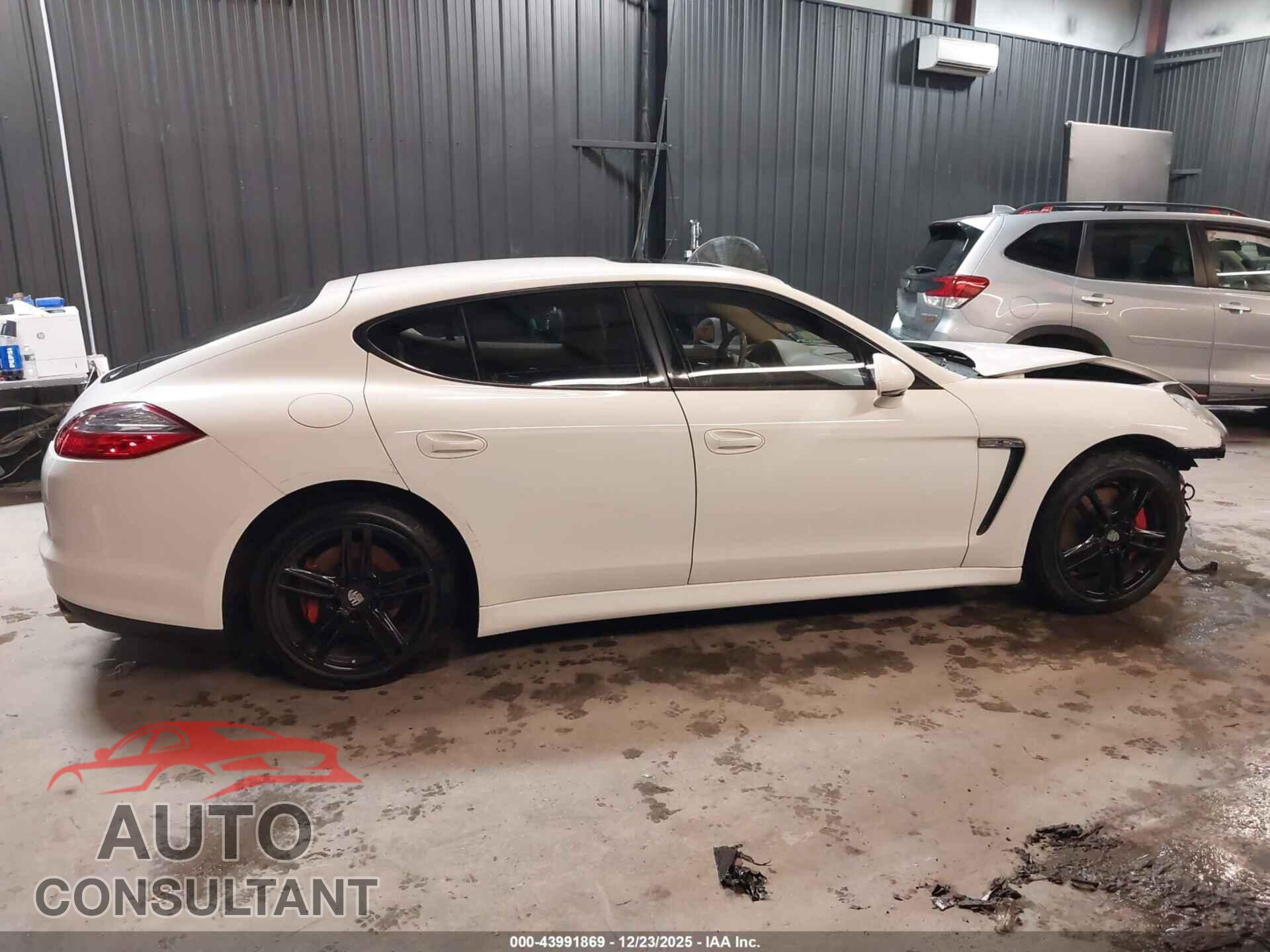 PORSCHE PANAMERA 2012 - WP0AA2A7XCL071024