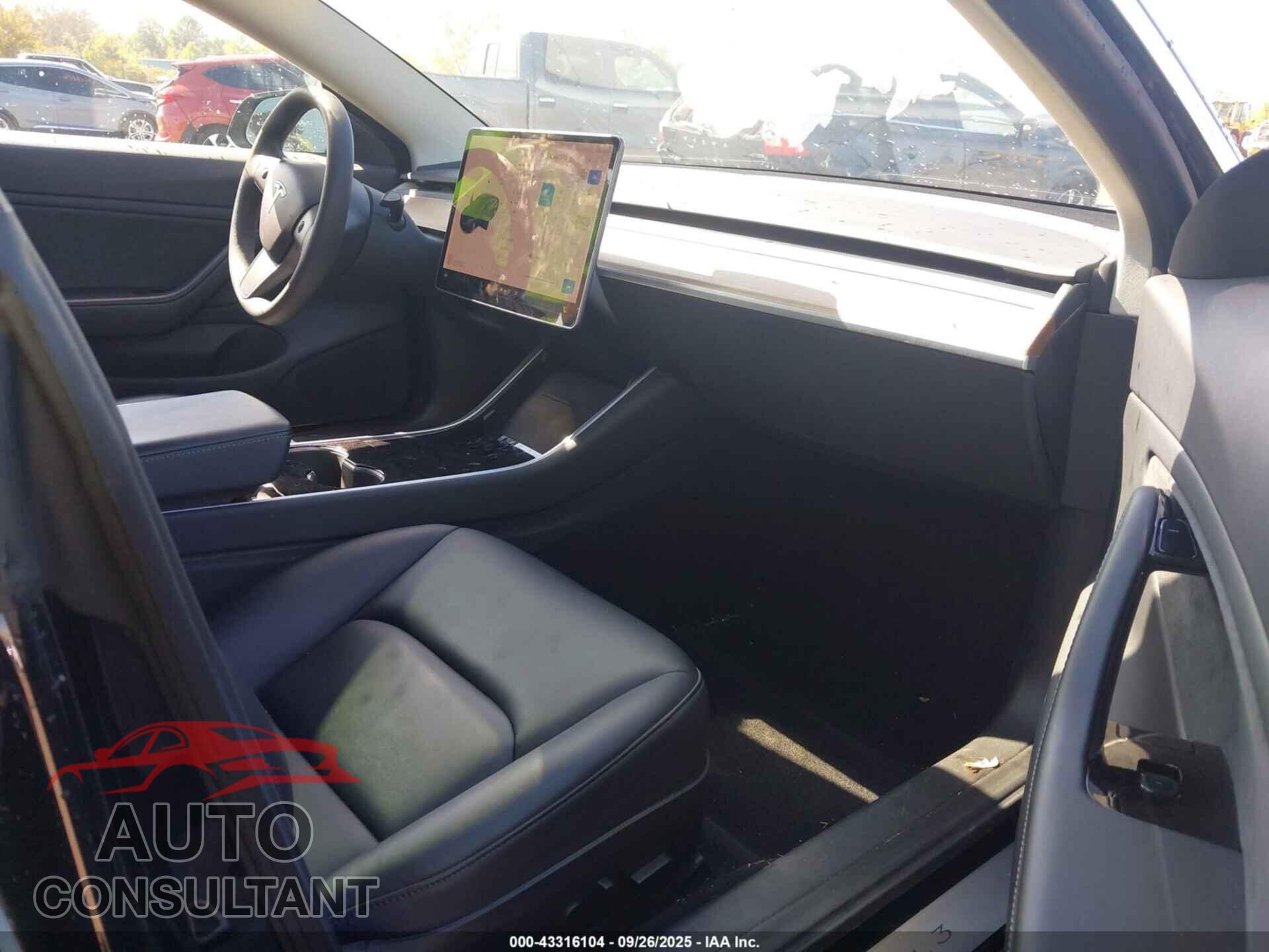 TESLA MODEL 3 2018 - 5YJ3E1EB9JF069190
