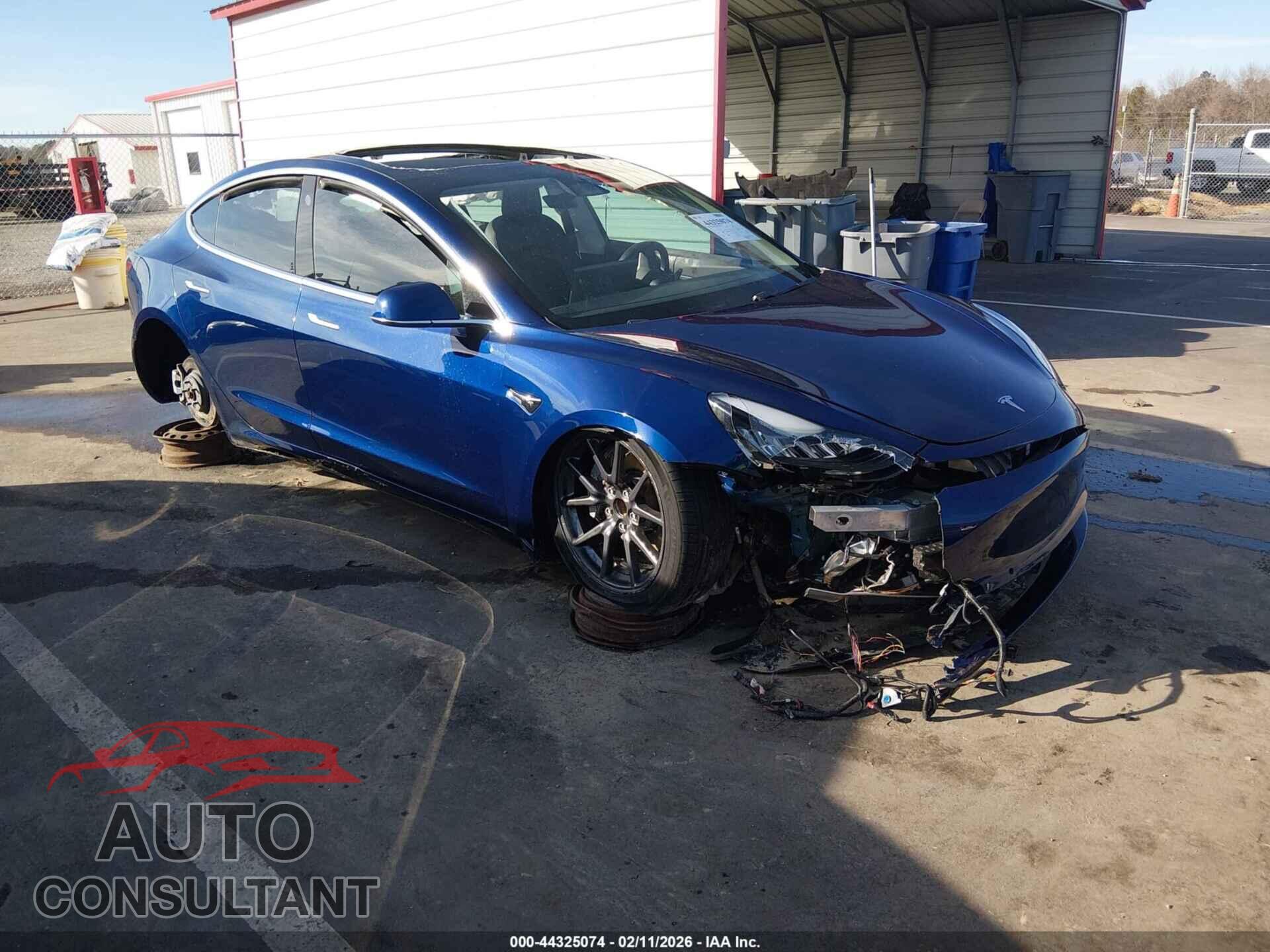 TESLA MODEL 3 2018 - 5YJ3E1EA7JF026099
