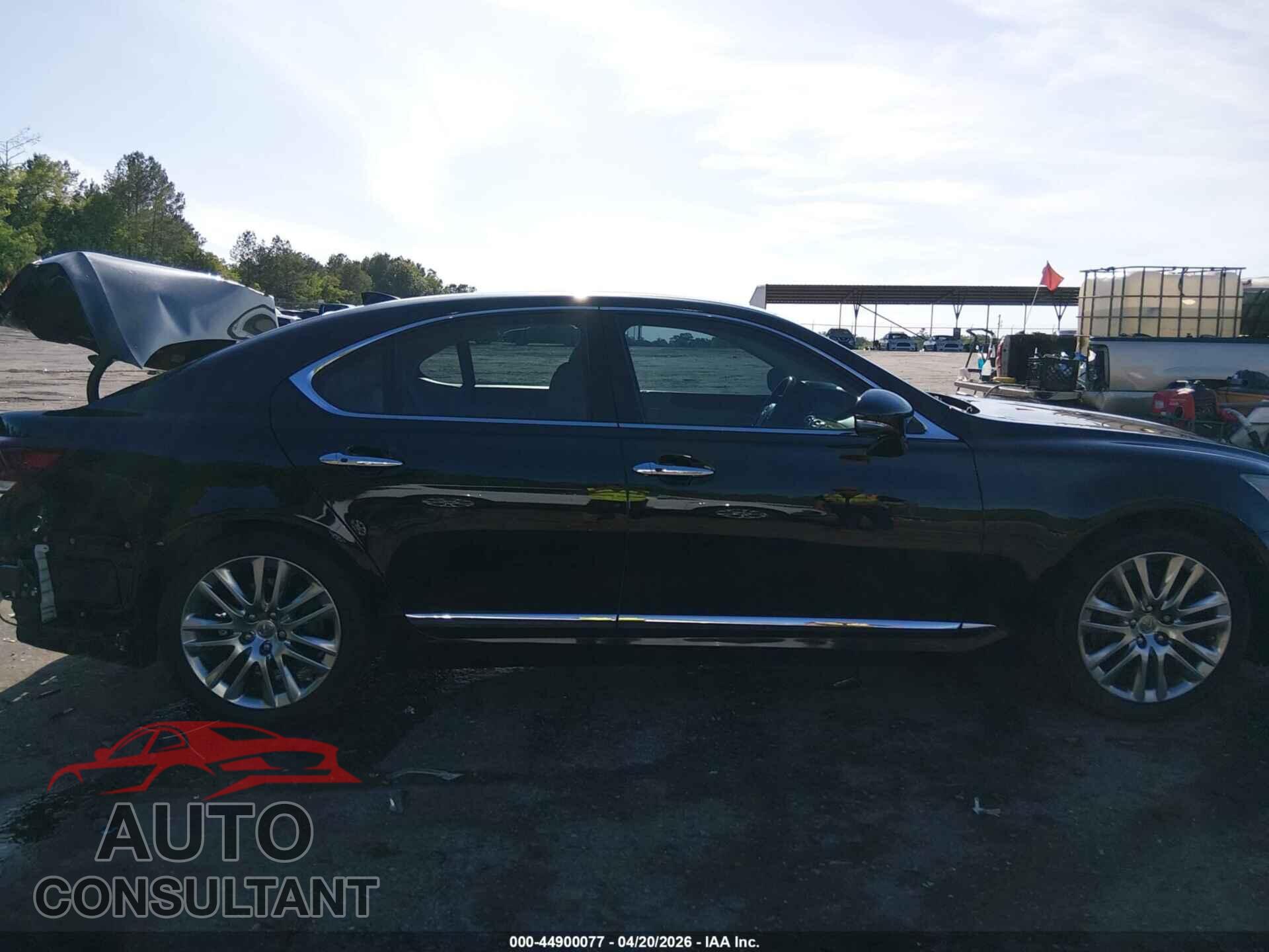 LEXUS LS 460 2015 - JTHBL5EF0F5136102