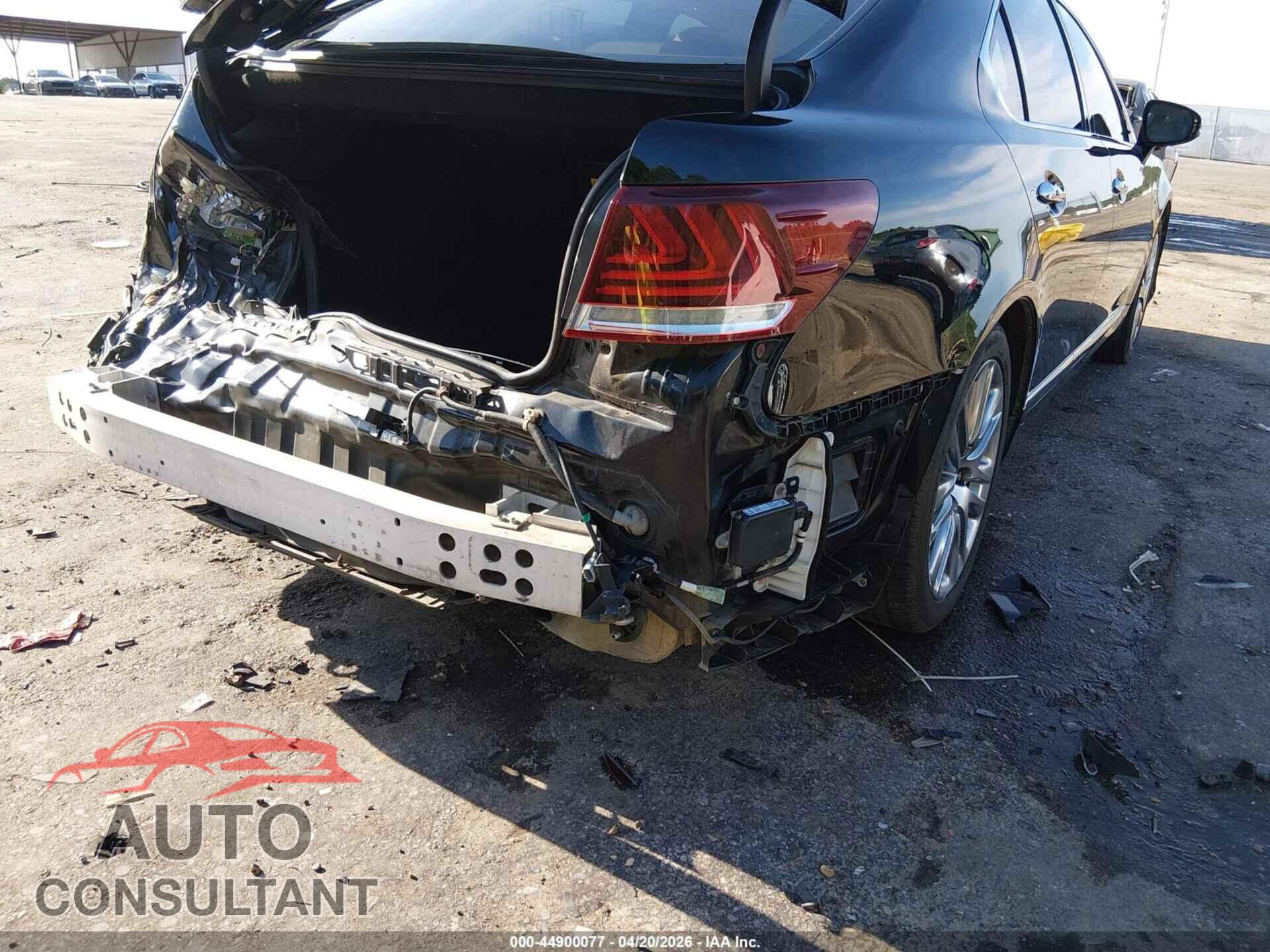 LEXUS LS 460 2015 - JTHBL5EF0F5136102