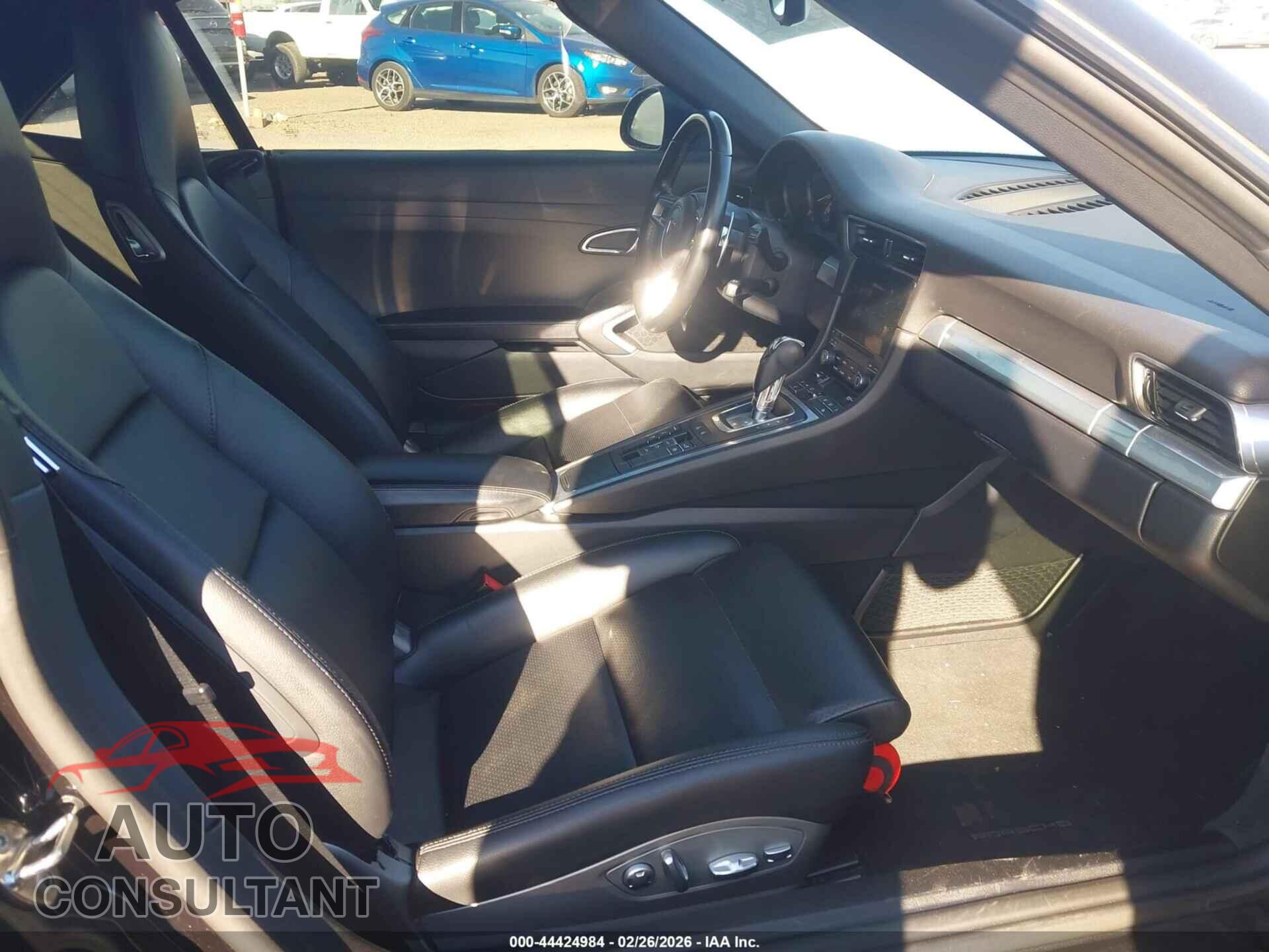 PORSCHE 911 2017 - WP0CA2A96HS141304