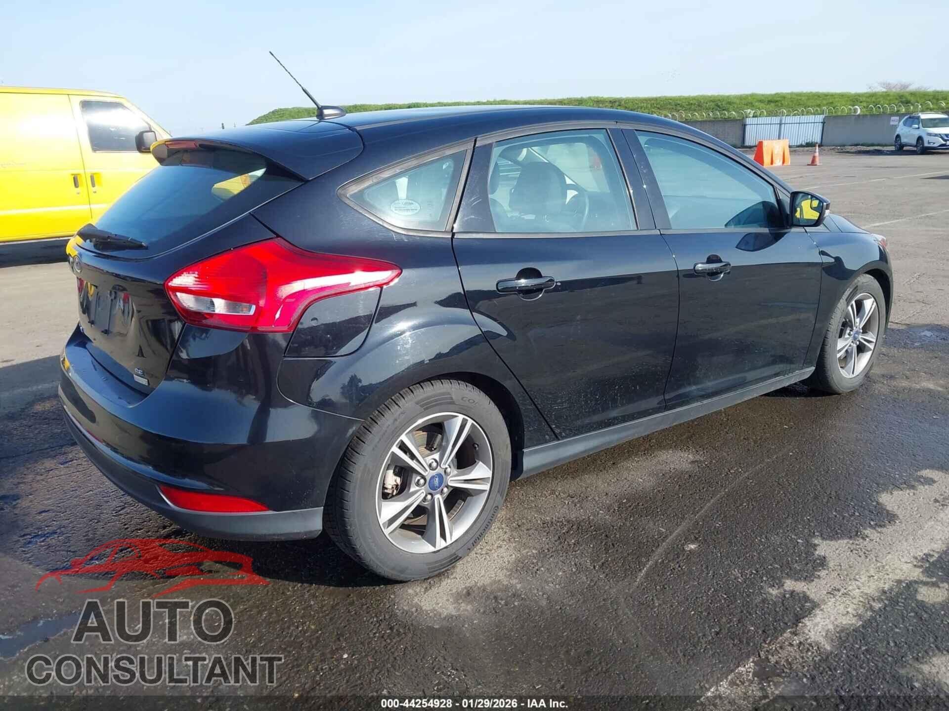 FORD FOCUS 2016 - 1FADP3KE2GL234596