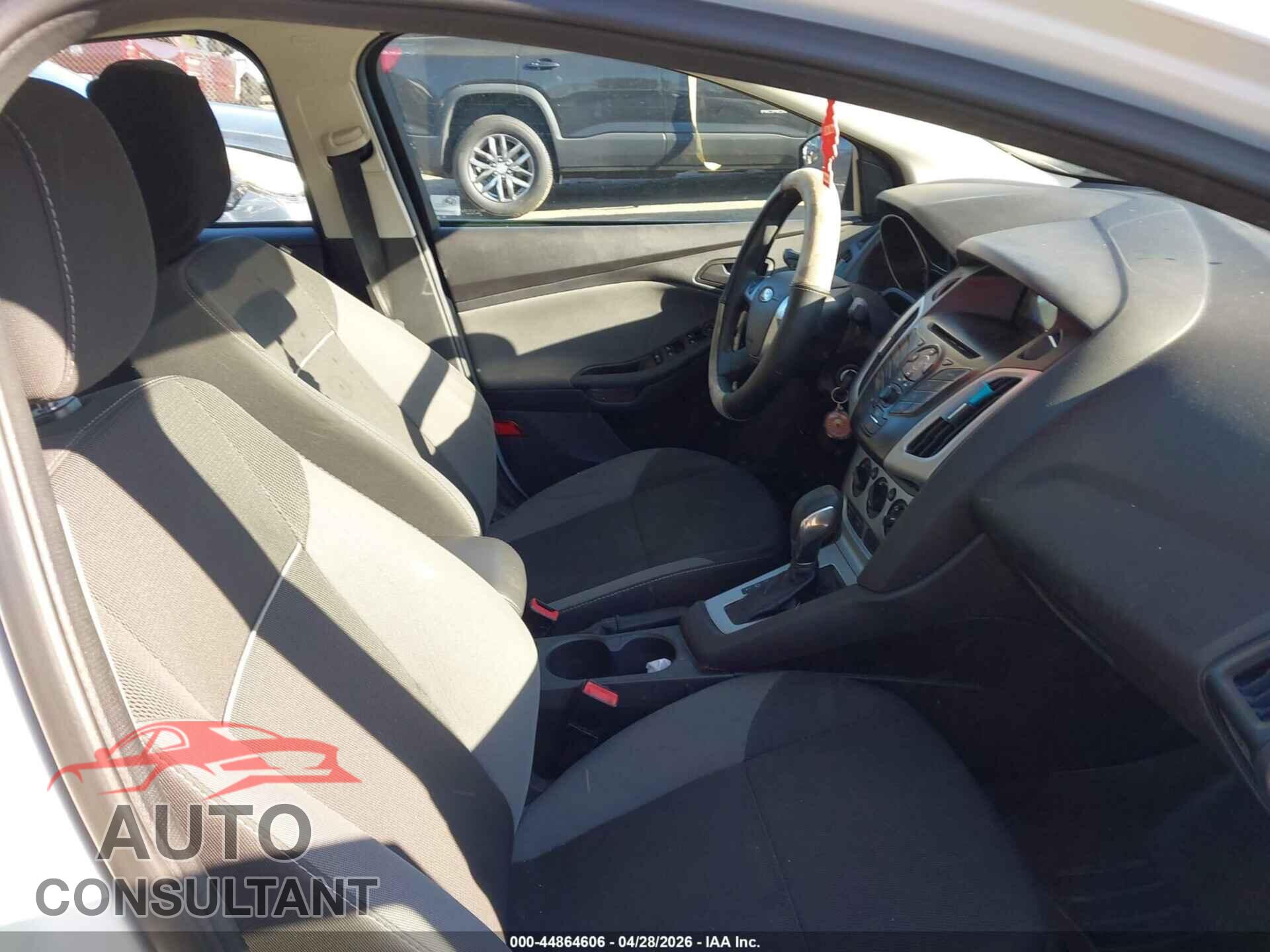 FORD FOCUS 2012 - 1FAHP3F26CL351397