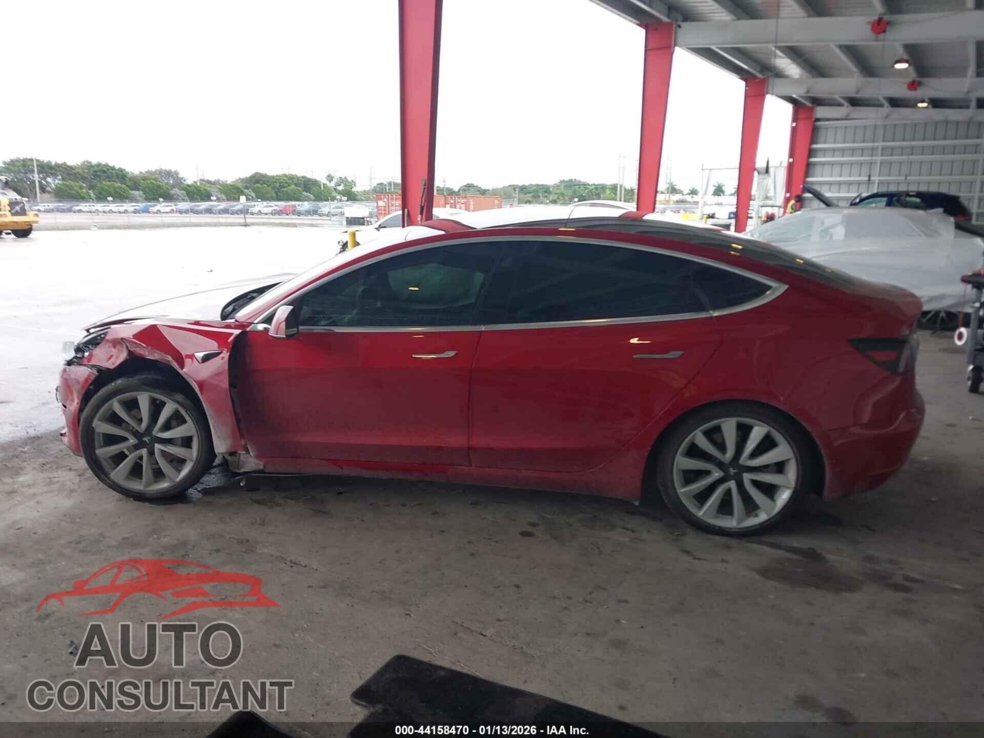 TESLA MODEL 3 2020 - 5YJ3E1EA2LF590875