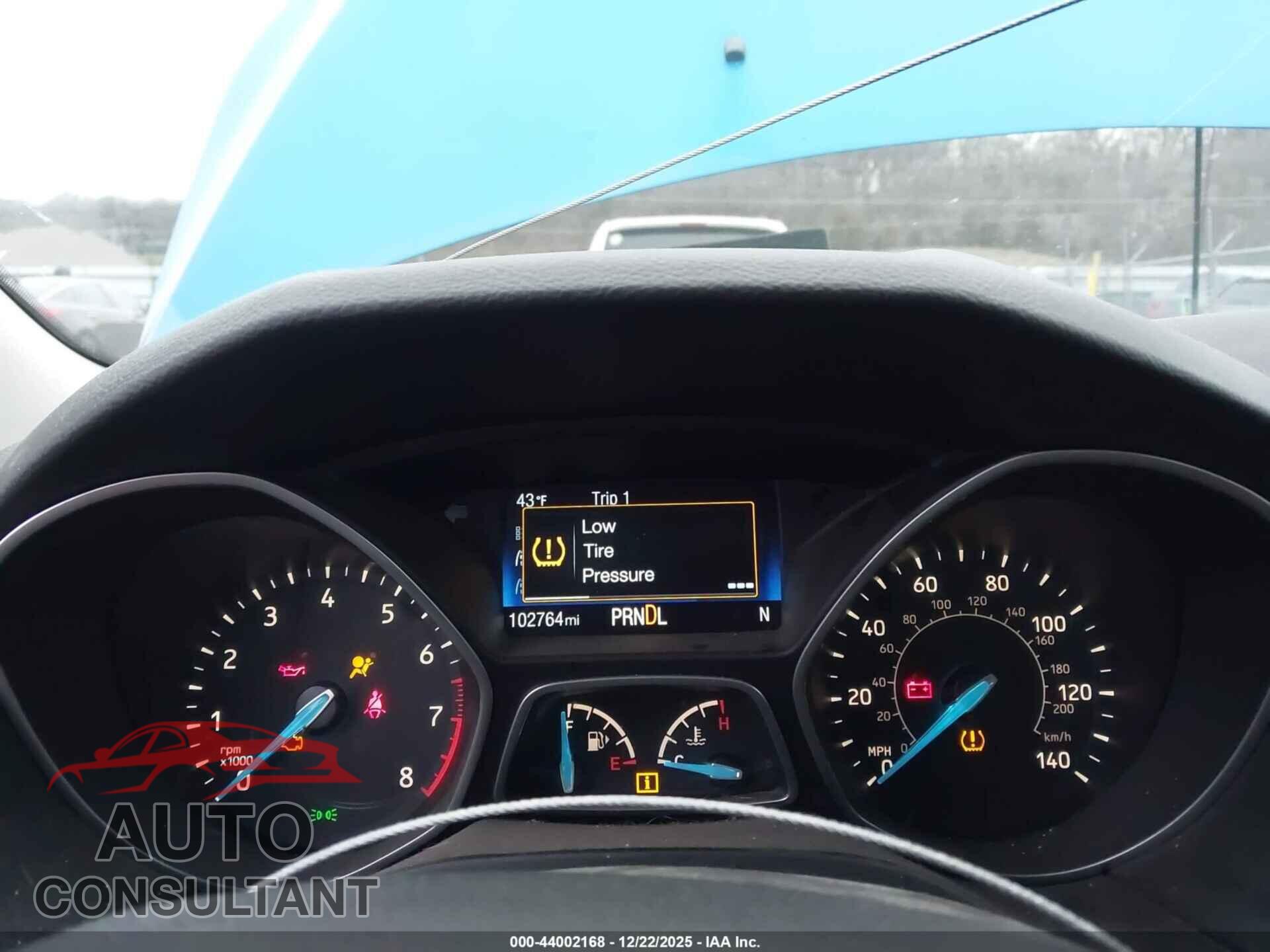 FORD FOCUS 2017 - 1FADP3F28HL206951