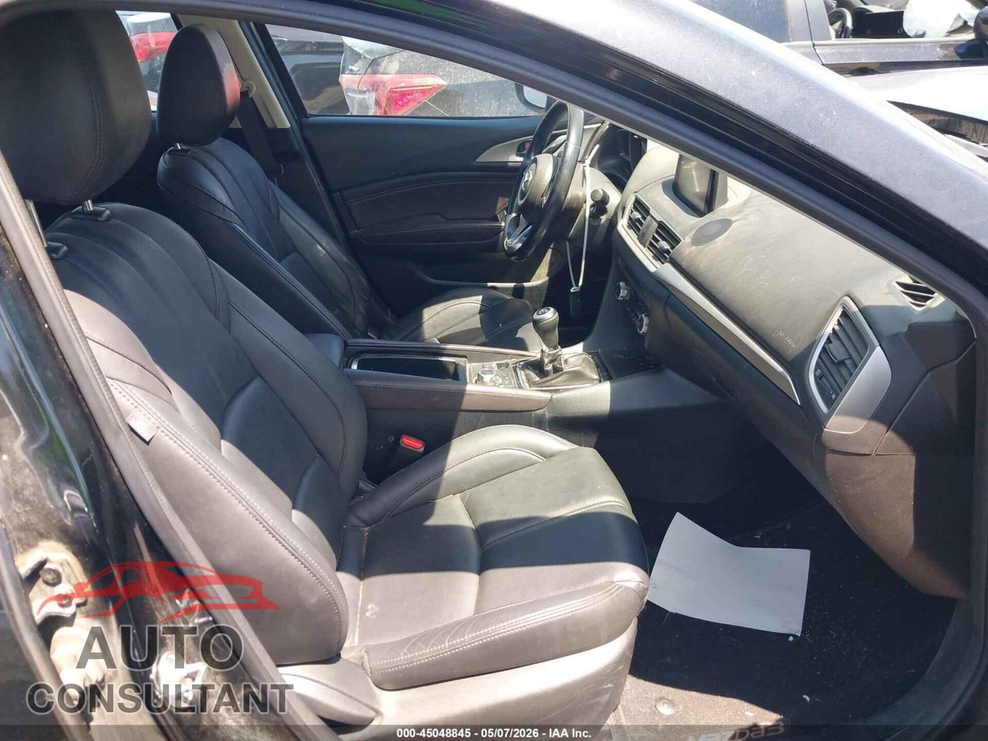 MAZDA MAZDA3 2018 - 3MZBN1L35JM266597