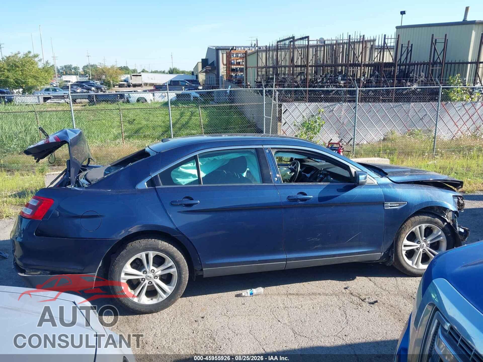FORD TAURUS 2017 - 1FAHP2E85HG137324