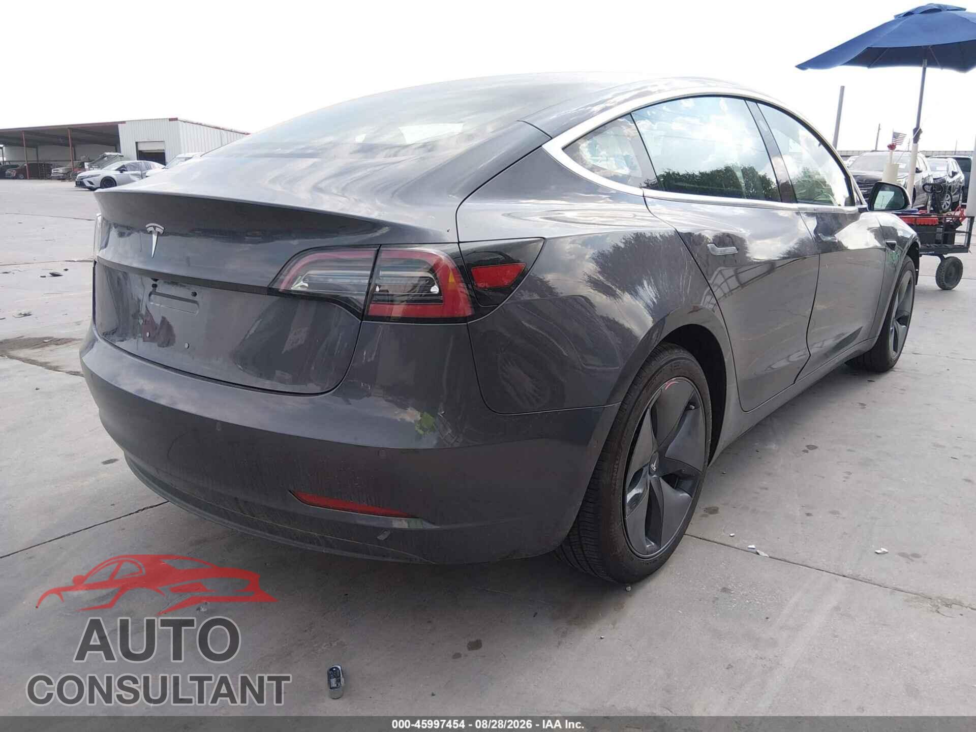 TESLA MODEL 3 2018 - 5YJ3E1EA3JF123753