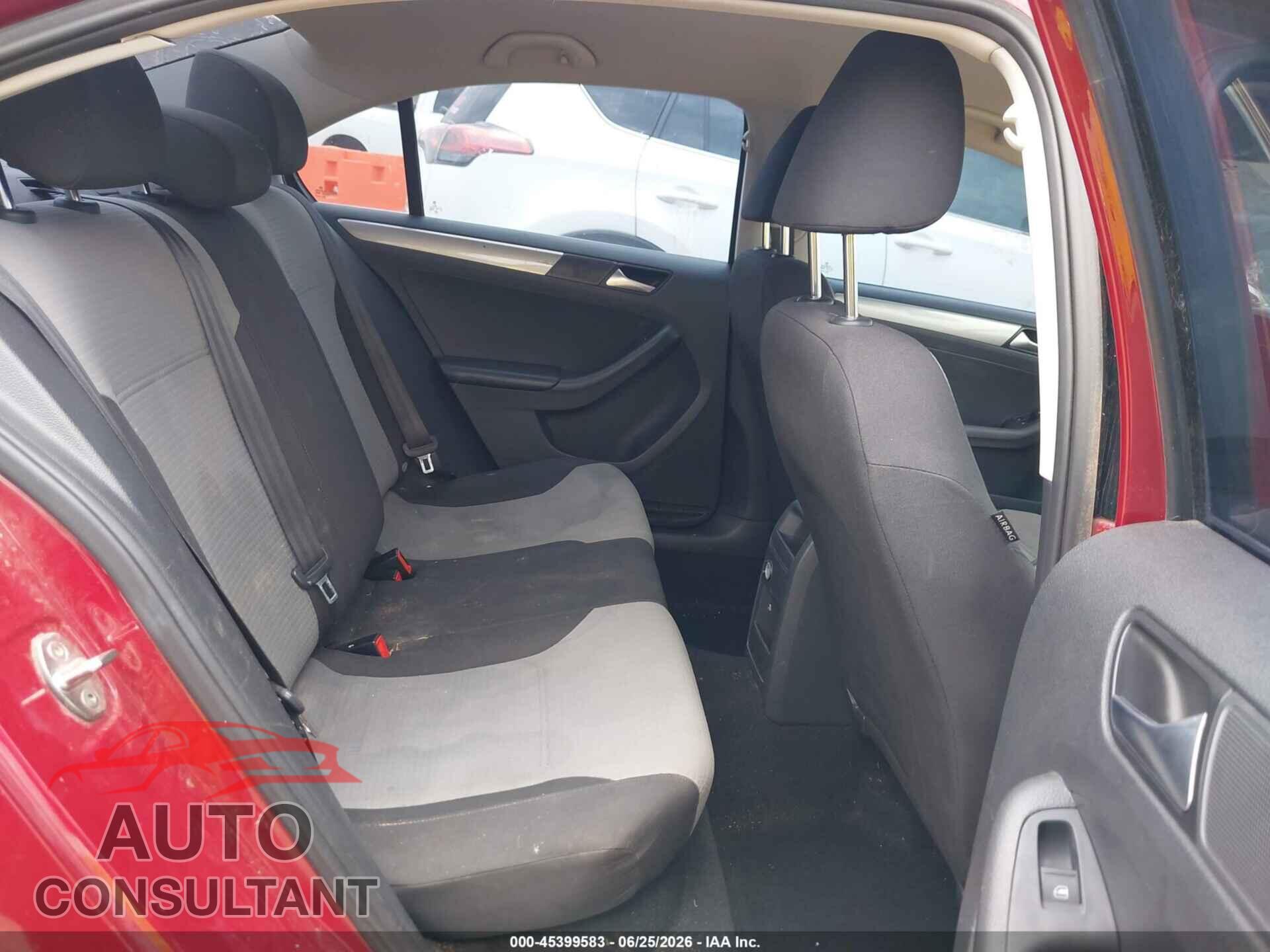 VOLKSWAGEN JETTA 2017 - 3VW2B7AJ2HM201312