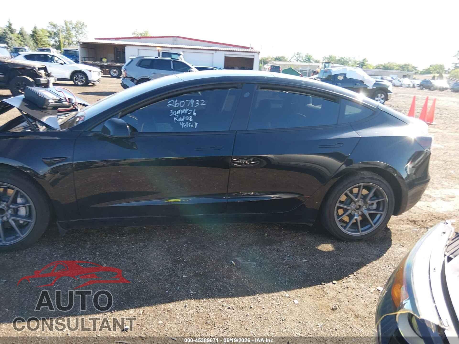 TESLA MODEL 3 2021 - 5YJ3E1EA7MF851130