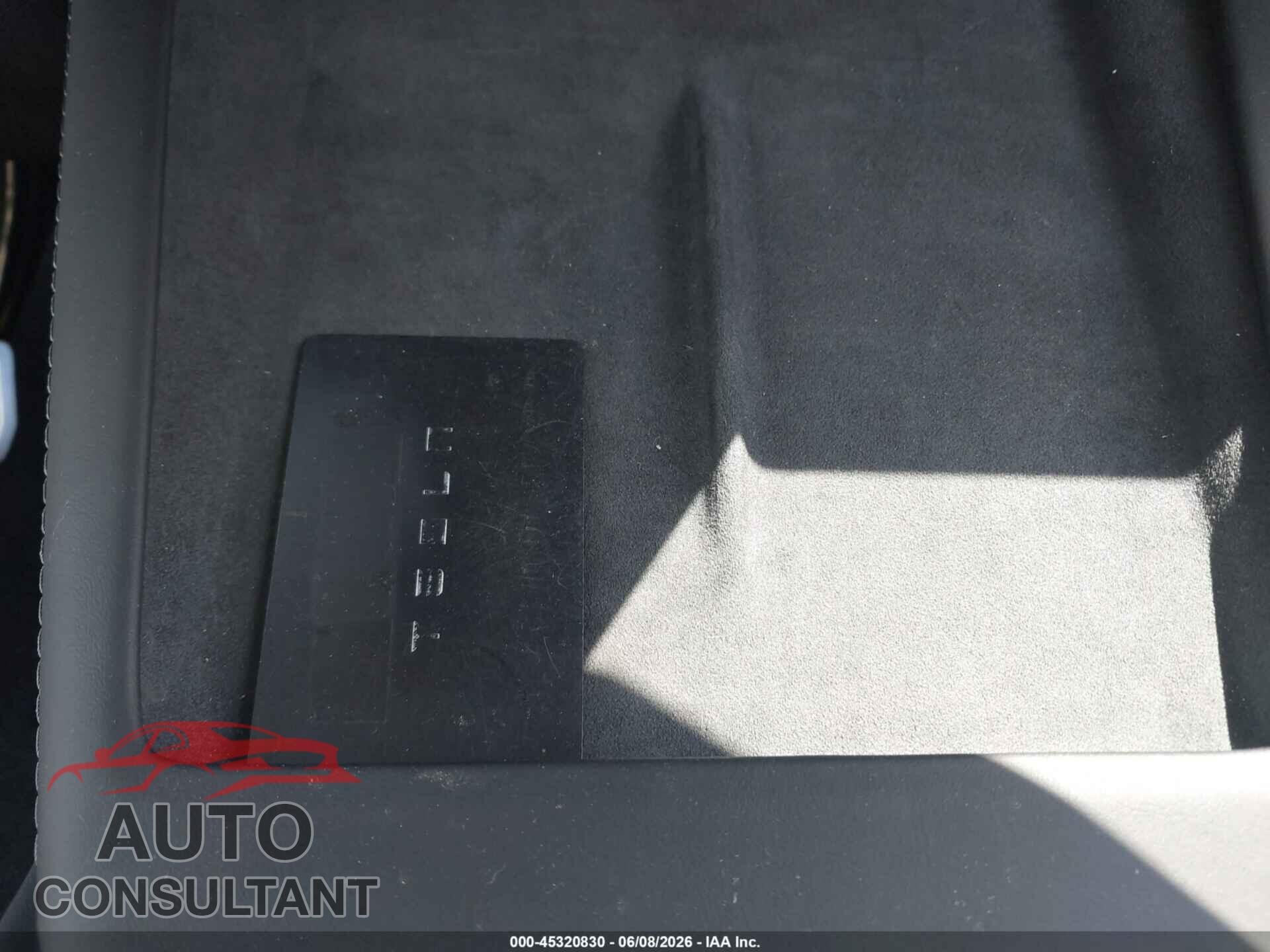 TESLA MODEL 3 2024 - 5YJ3E1EA3RF734796