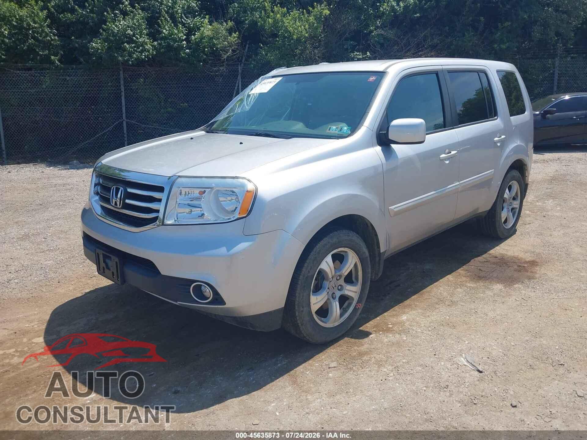 HONDA PILOT 2015 - 5FNYF4H40FB027872