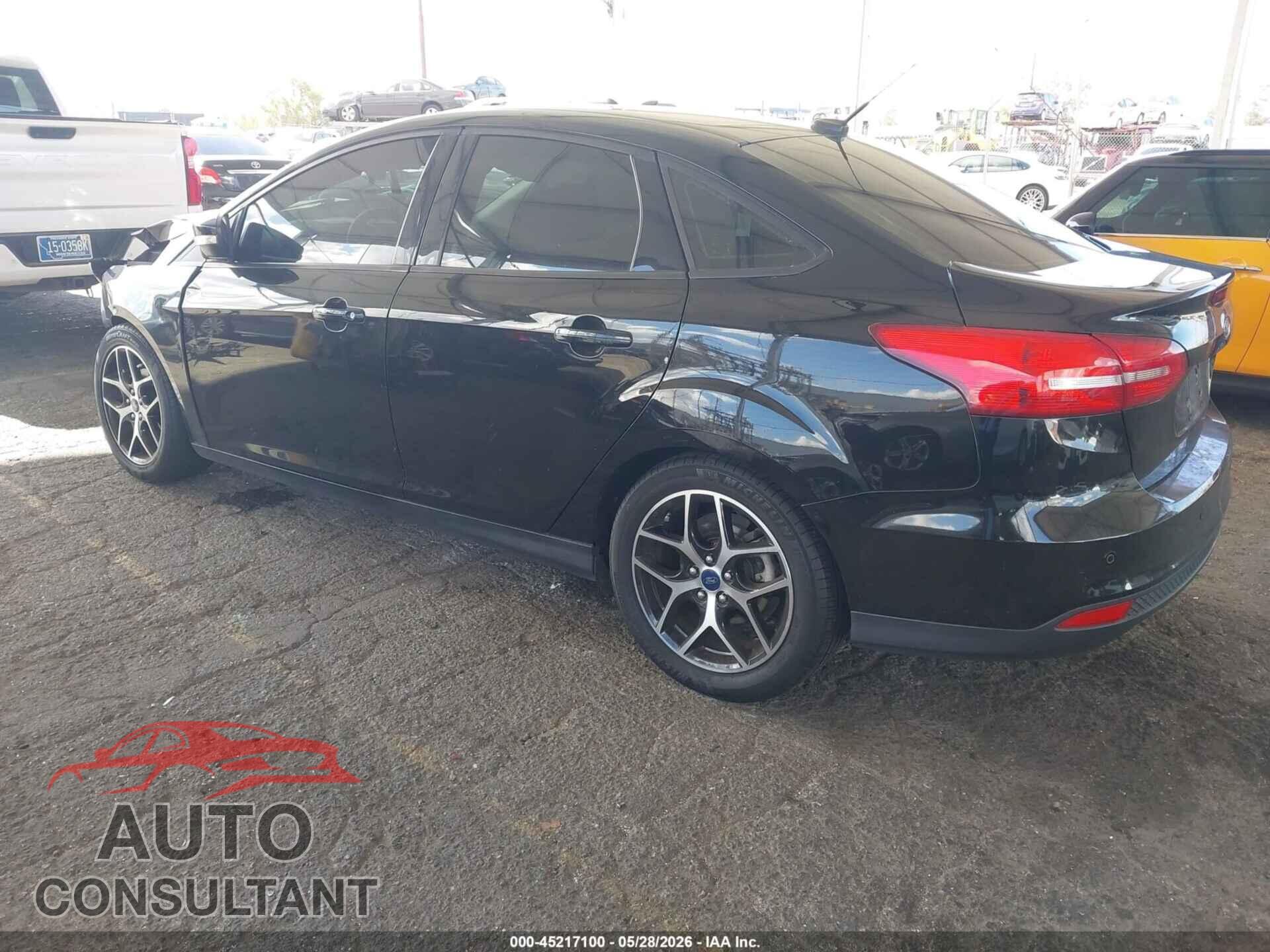 FORD FOCUS 2017 - 1FADP3H23HL341736
