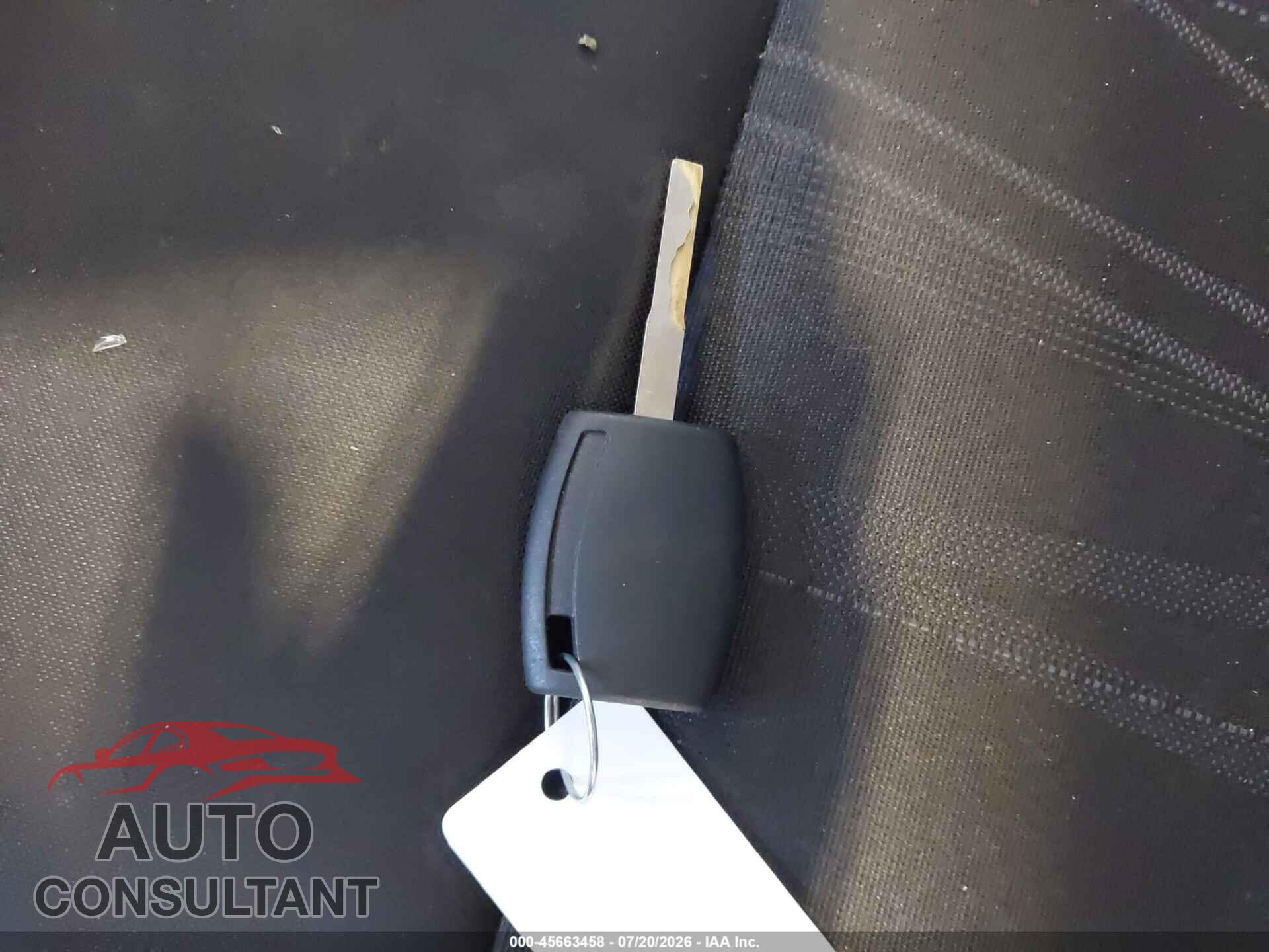 FORD FOCUS 2018 - 1FADP3E21JL201680