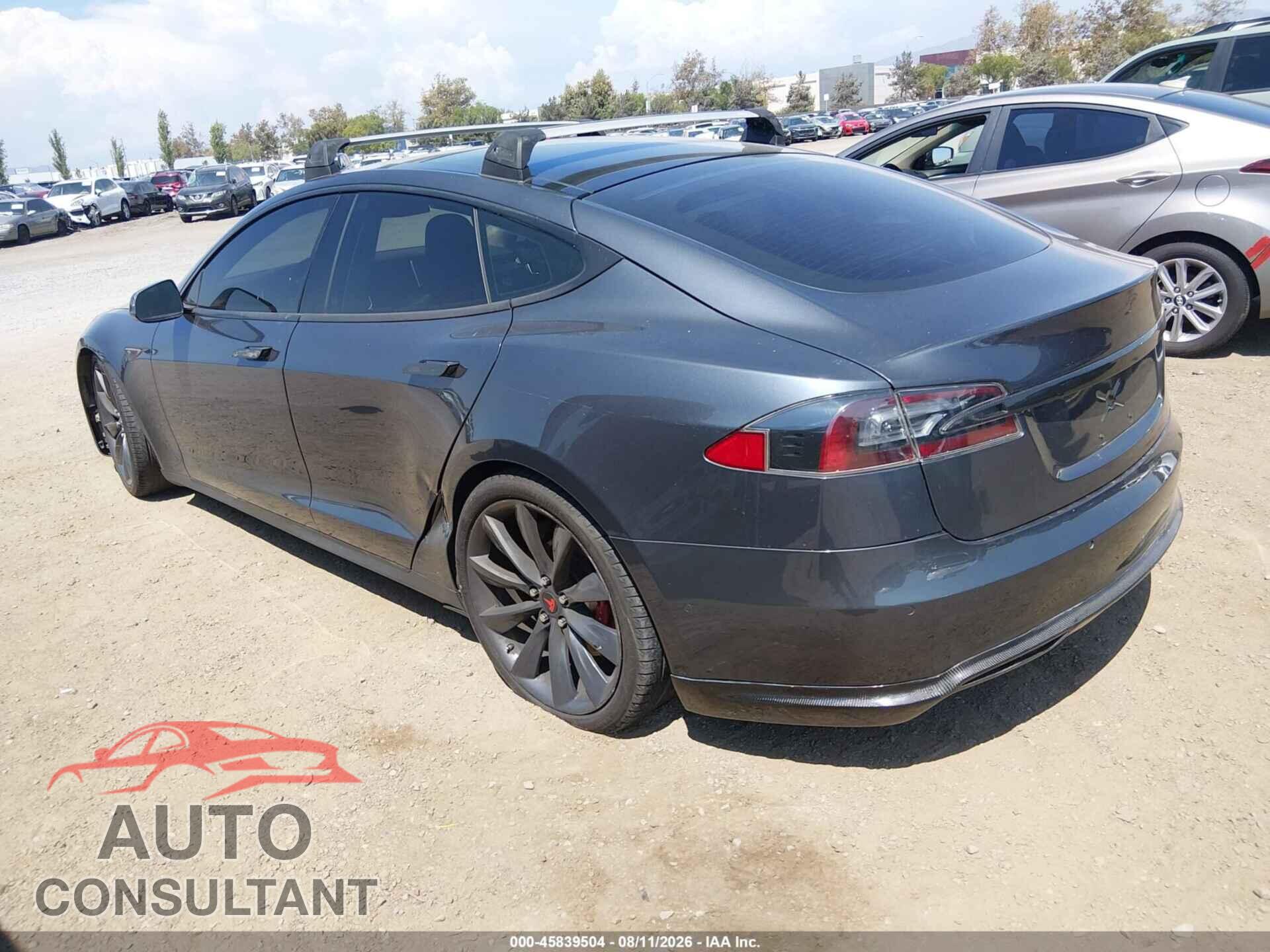 TESLA MODEL S 2015 - 5YJSA1H24FFP65367