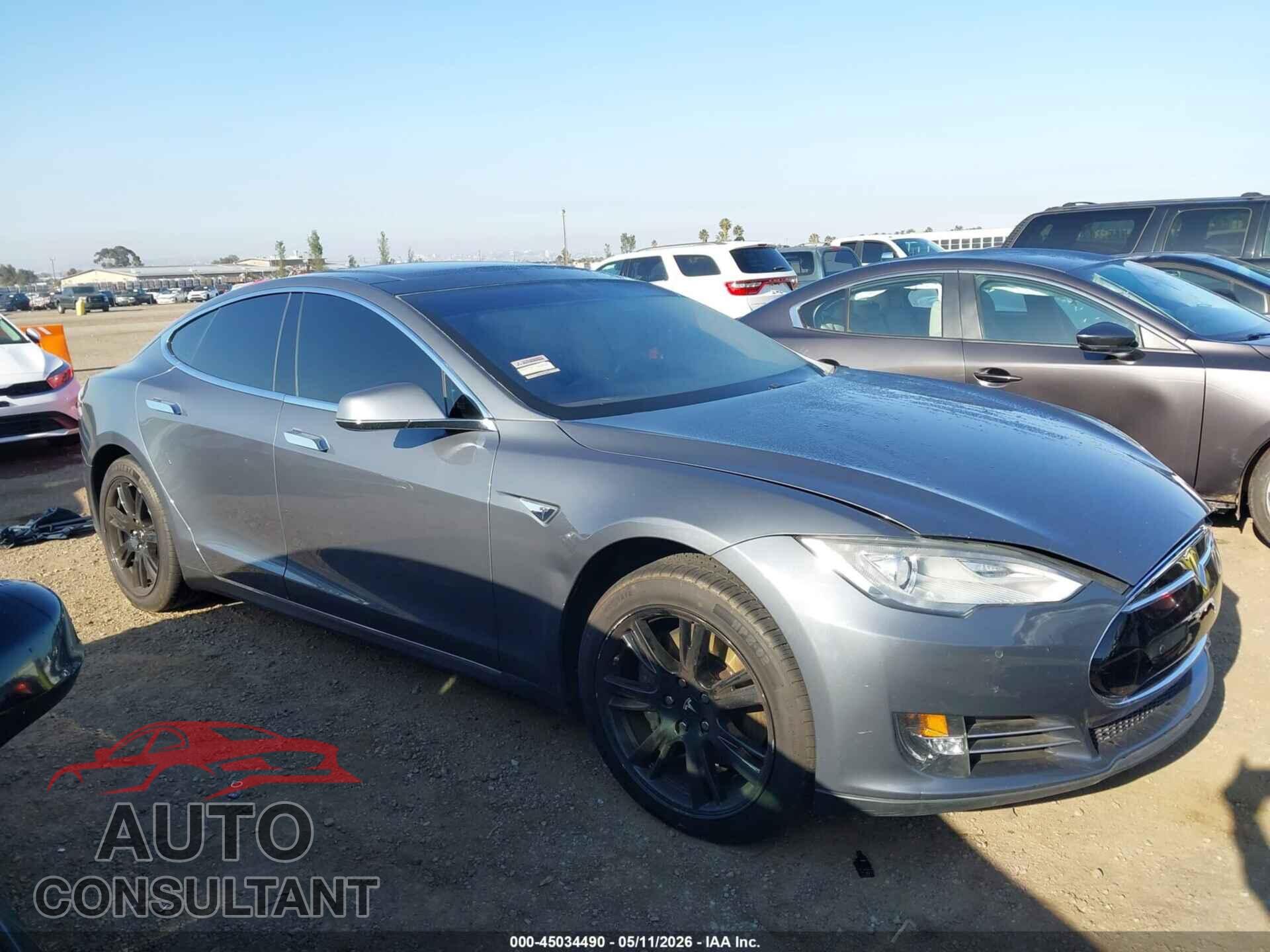 TESLA MODEL S 2013 - 5YJSA1CN0DFP20439
