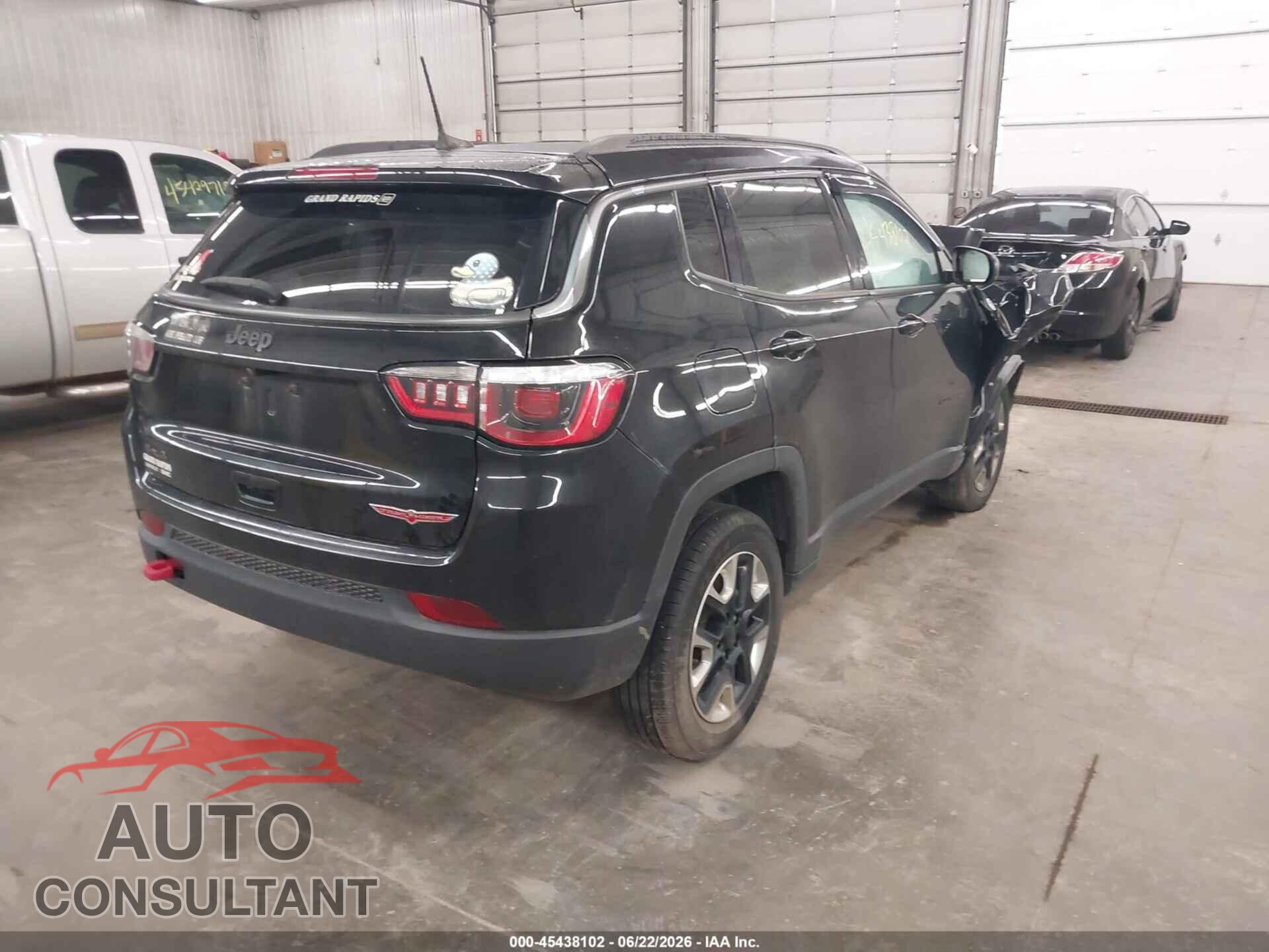 JEEP COMPASS 2018 - 3C4NJDDB5JT207302
