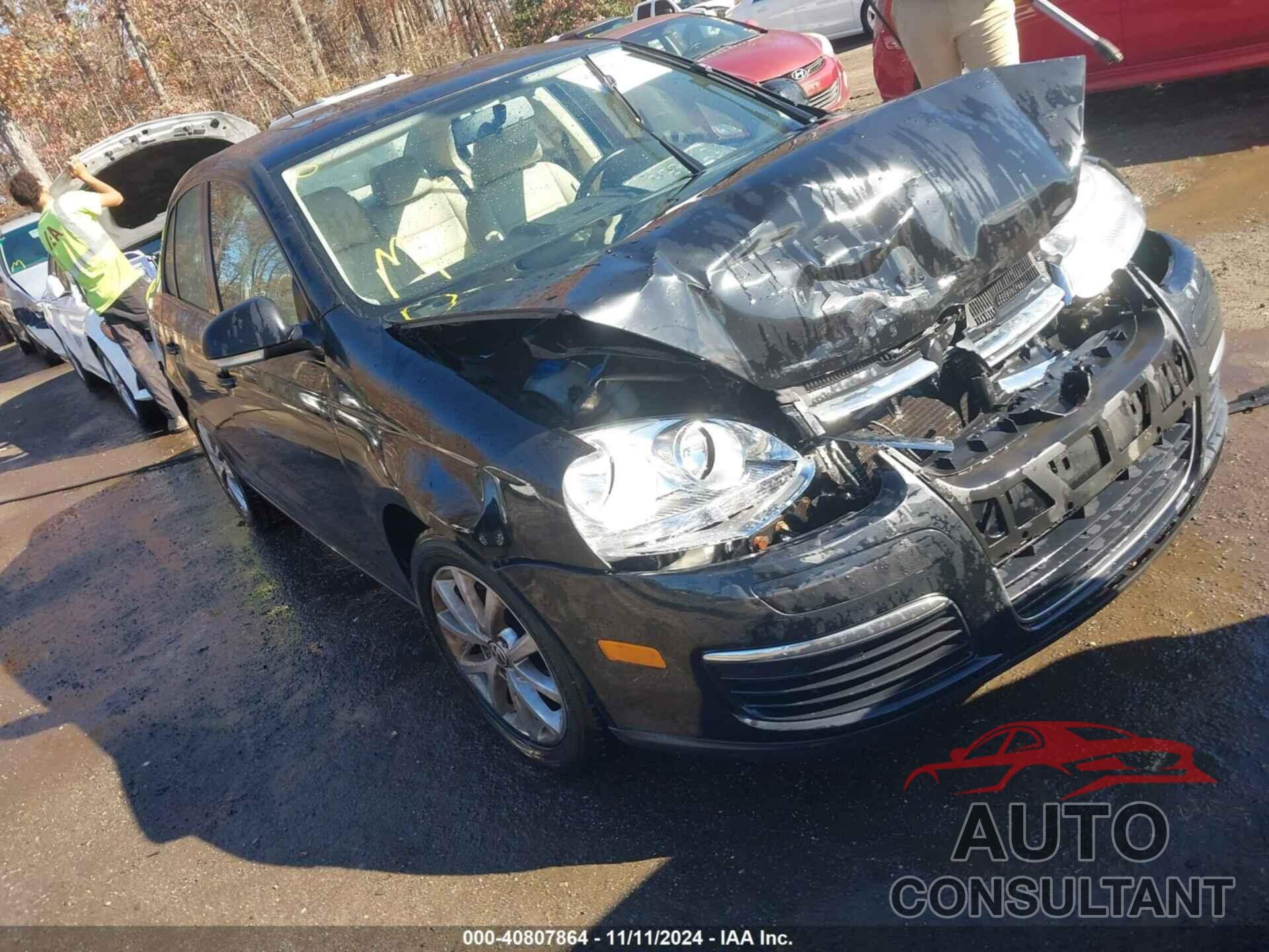 VOLKSWAGEN JETTA 2010 - 3VWRX7AJ6AM146501