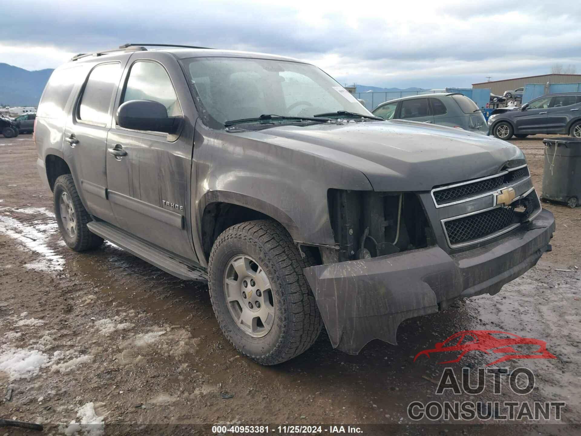 CHEVROLET TAHOE 2011 - 1GNSKAE01BR274881