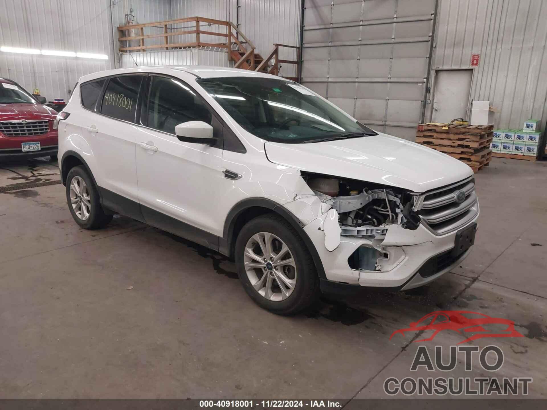 FORD ESCAPE 2017 - 1FMCU9GDXHUC31826