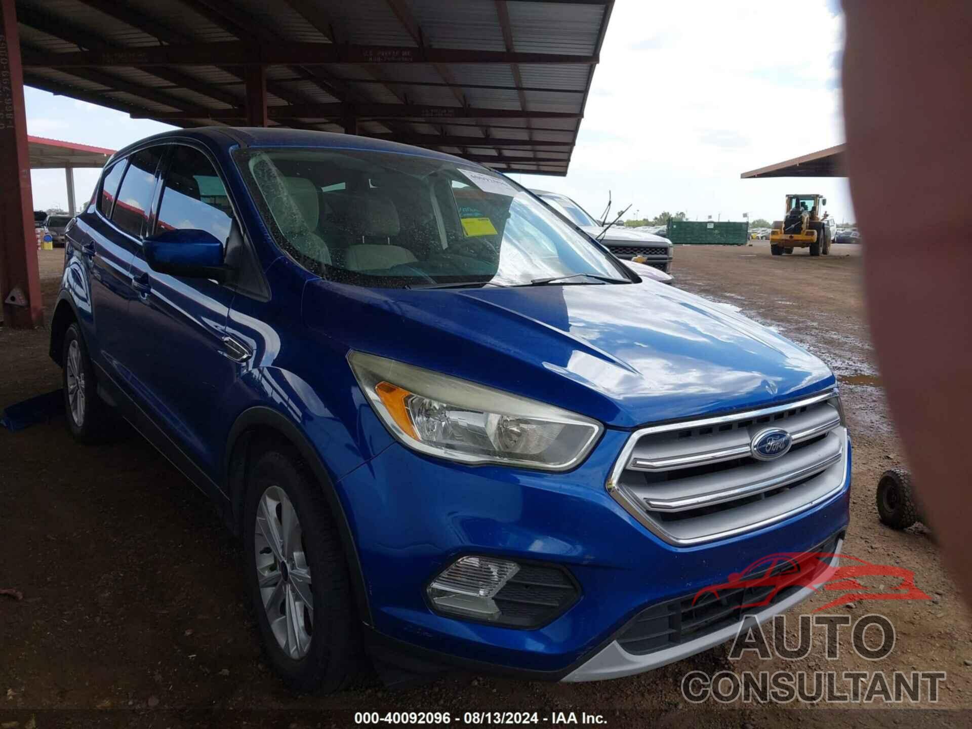 FORD ESCAPE 2017 - 1FMCU0GD0HUC88225