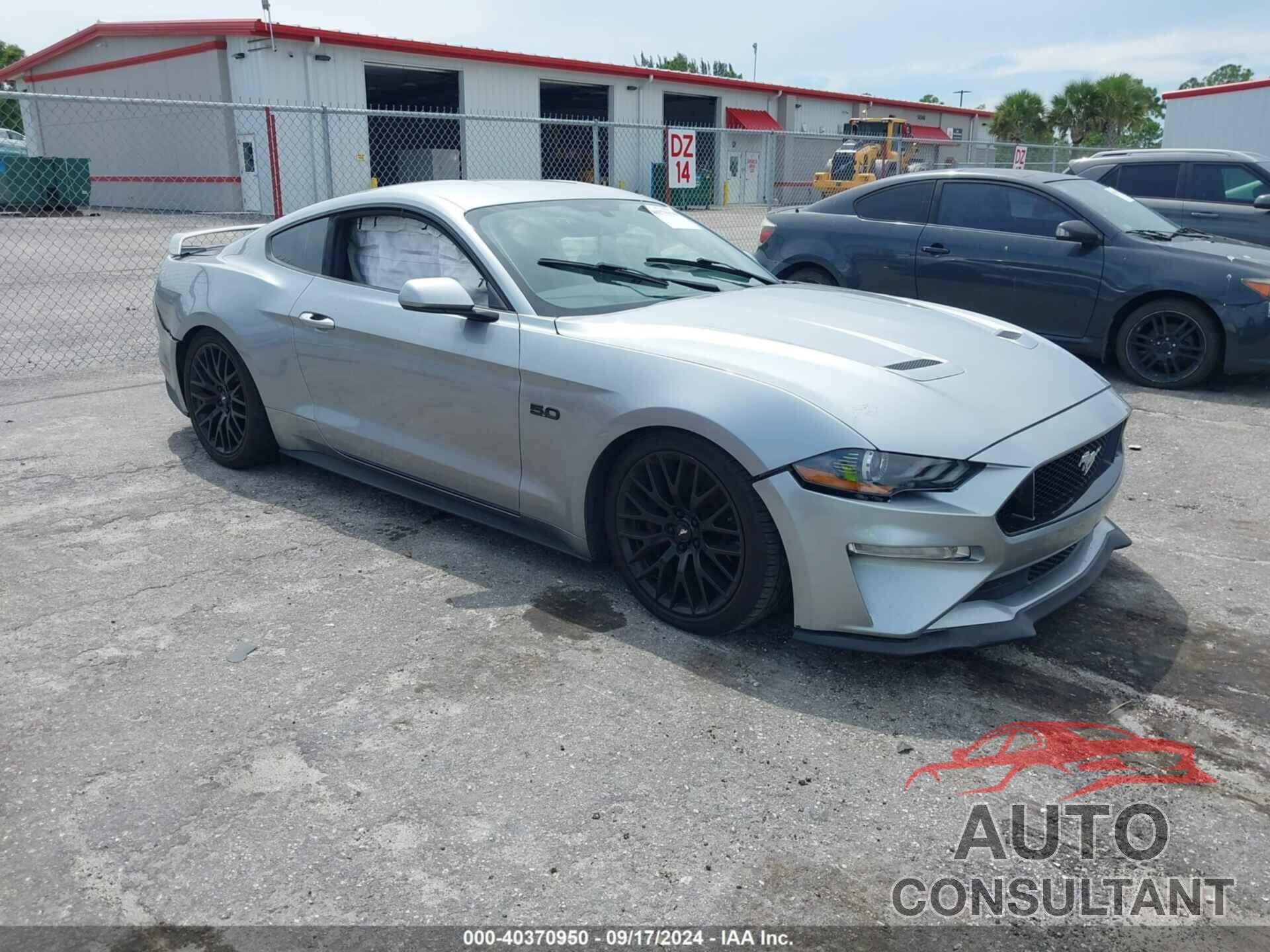 FORD MUSTANG 2020 - 1FA6P8CF4L5126654