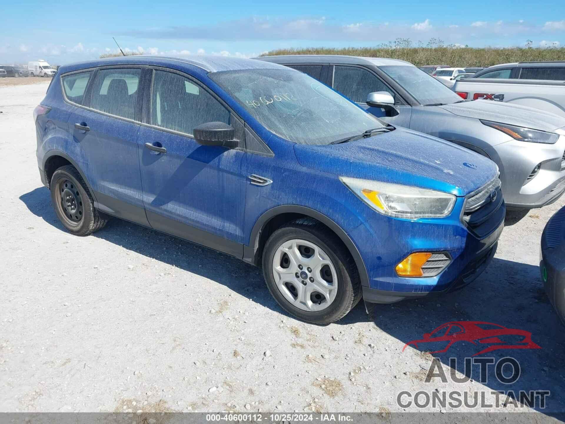 FORD ESCAPE 2017 - 1FMCU0F74HUA02730