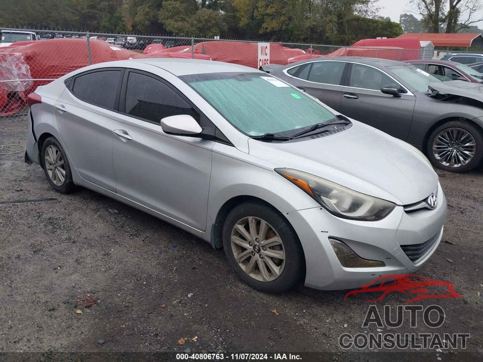 HYUNDAI ELANTRA 2015 - KMHDH4AE1FU300851