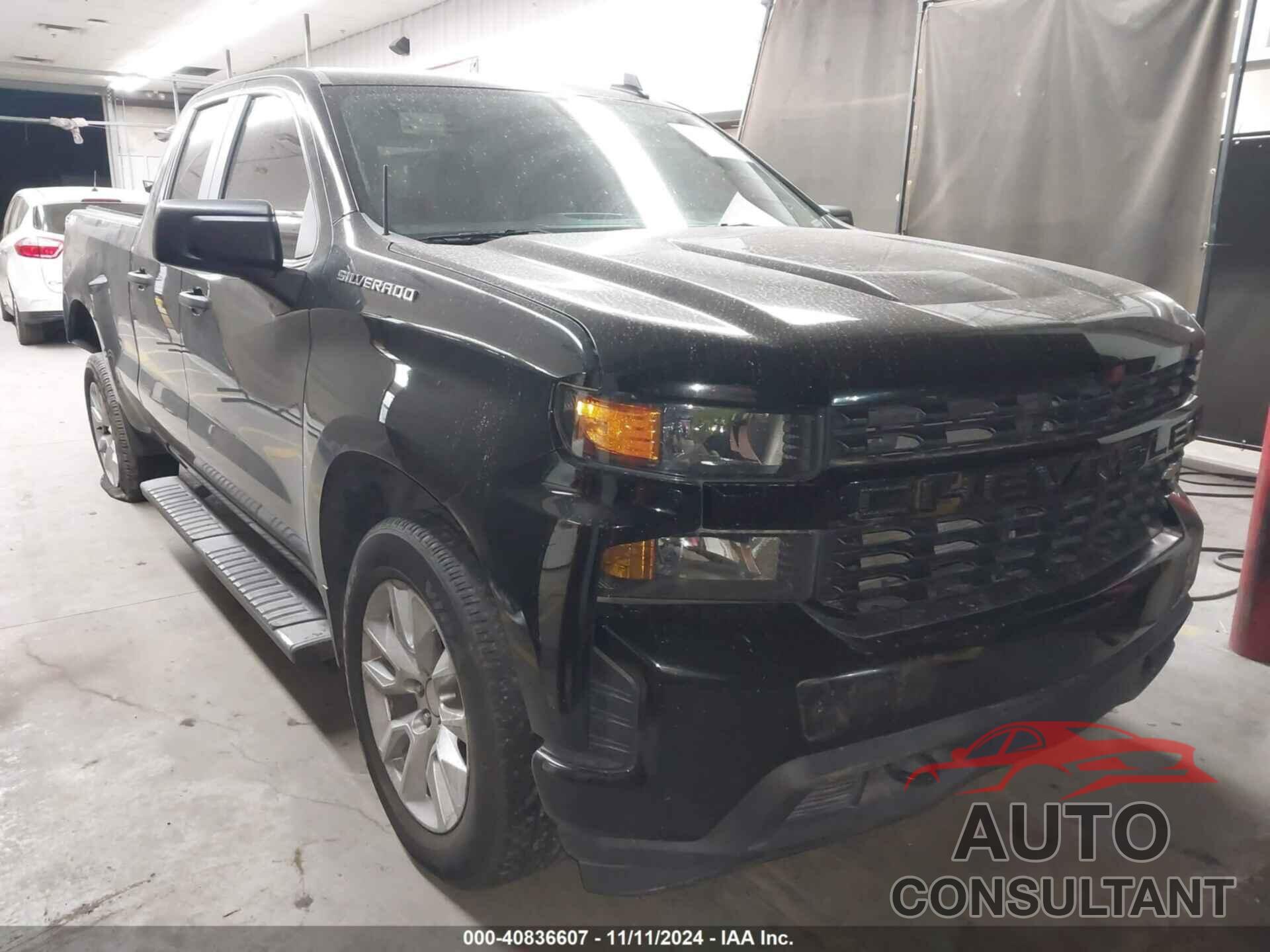 CHEVROLET SILVERADO 1500 2020 - 1GCRWBEF0LZ247758
