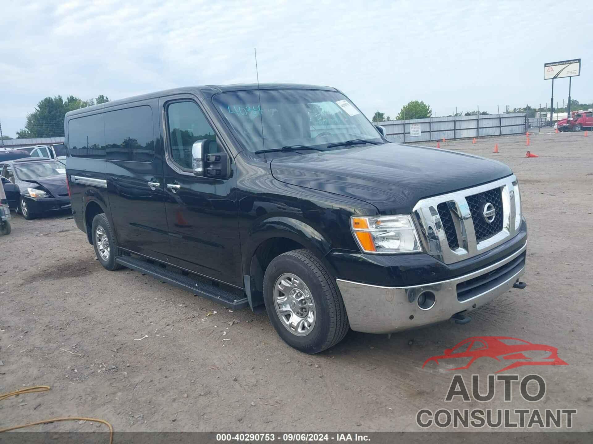 NISSAN NV PASSENGER NV3500 HD 2017 - 5BZAF0AA2HN852777