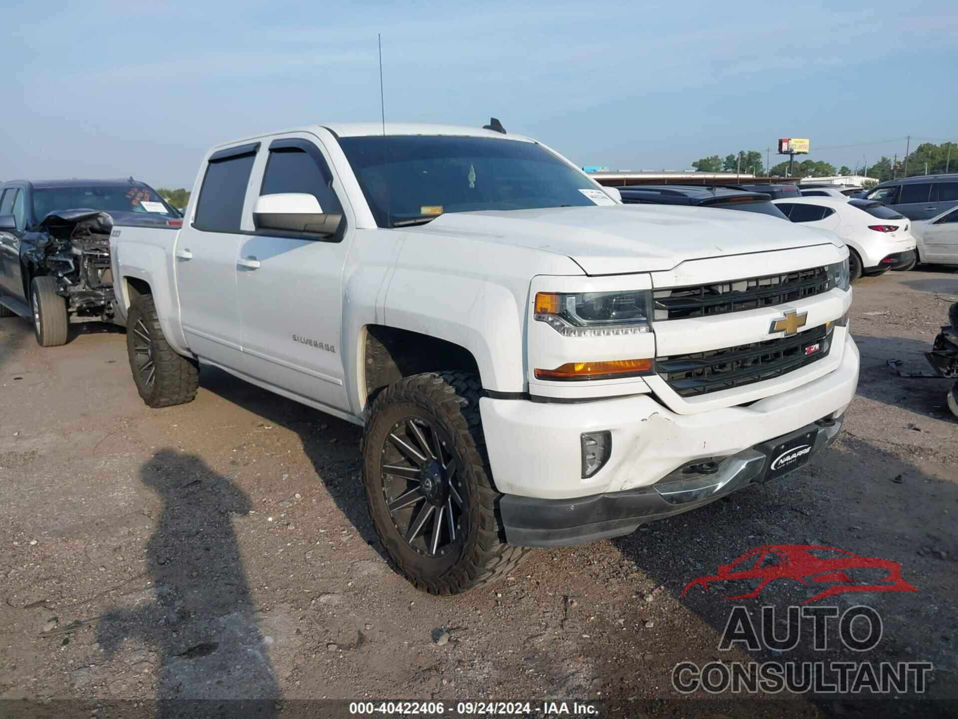 CHEVROLET SILVERADO 1500 2017 - 3GCUKREC8HG186073