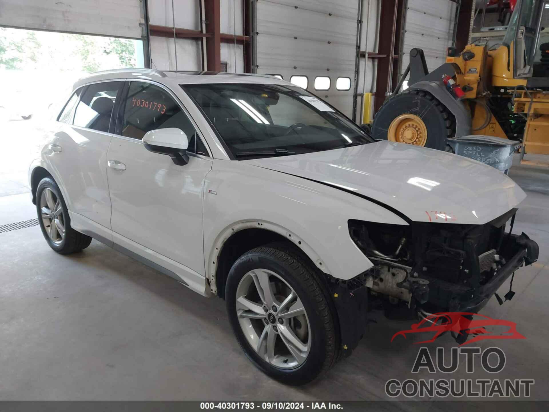 AUDI Q3 2021 - WA1EECF3XM1039506