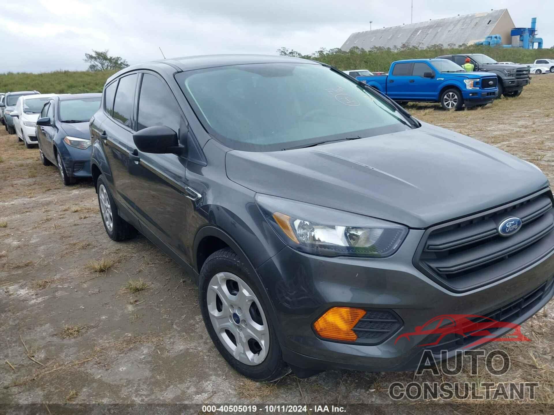 FORD ESCAPE 2018 - 1FMCU0F74JUB87321