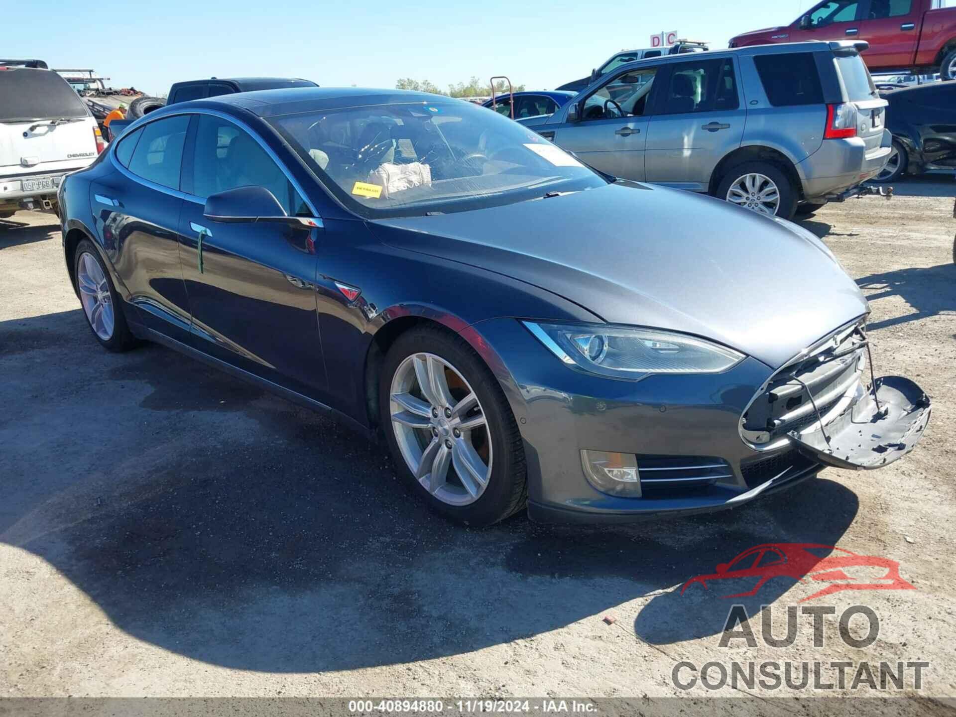 TESLA MODEL S 2015 - 5YJSA1E27FF102525