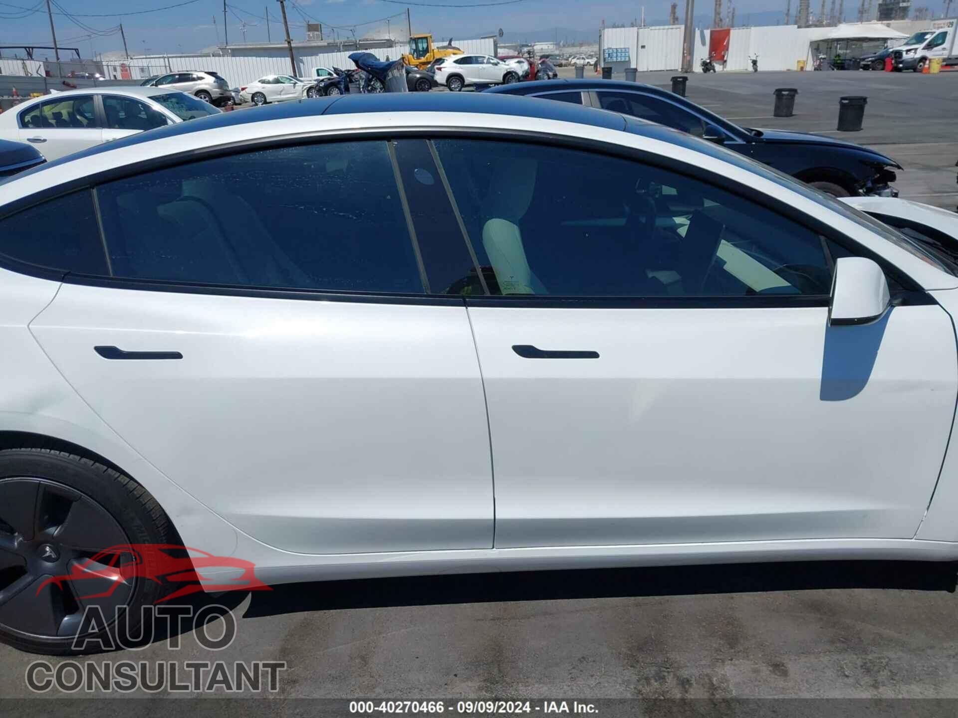 TESLA MODEL 3 2021 - 5YJ3E1EA5MF092073