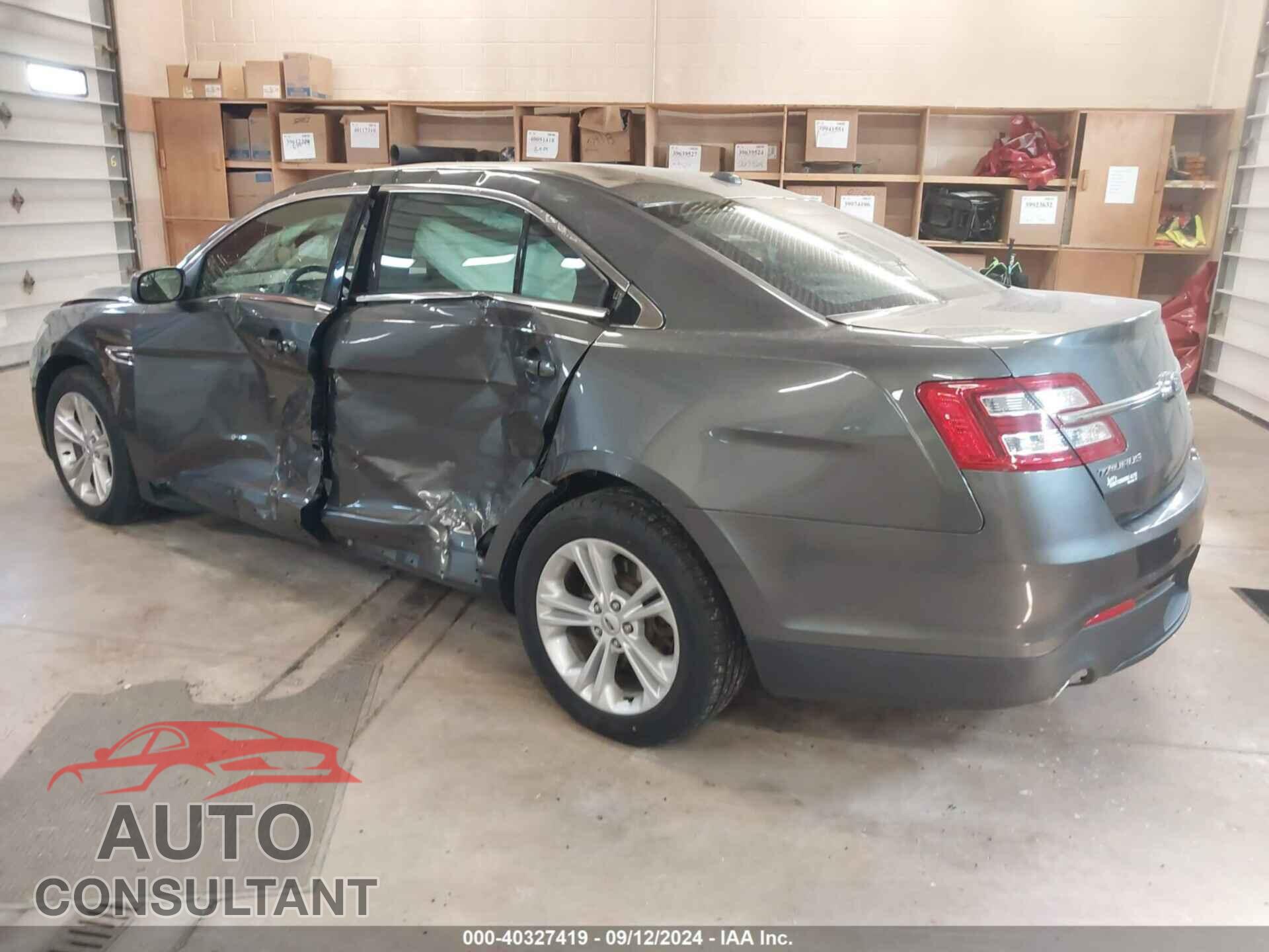FORD TAURUS 2016 - 1FAHP2H81GG109868