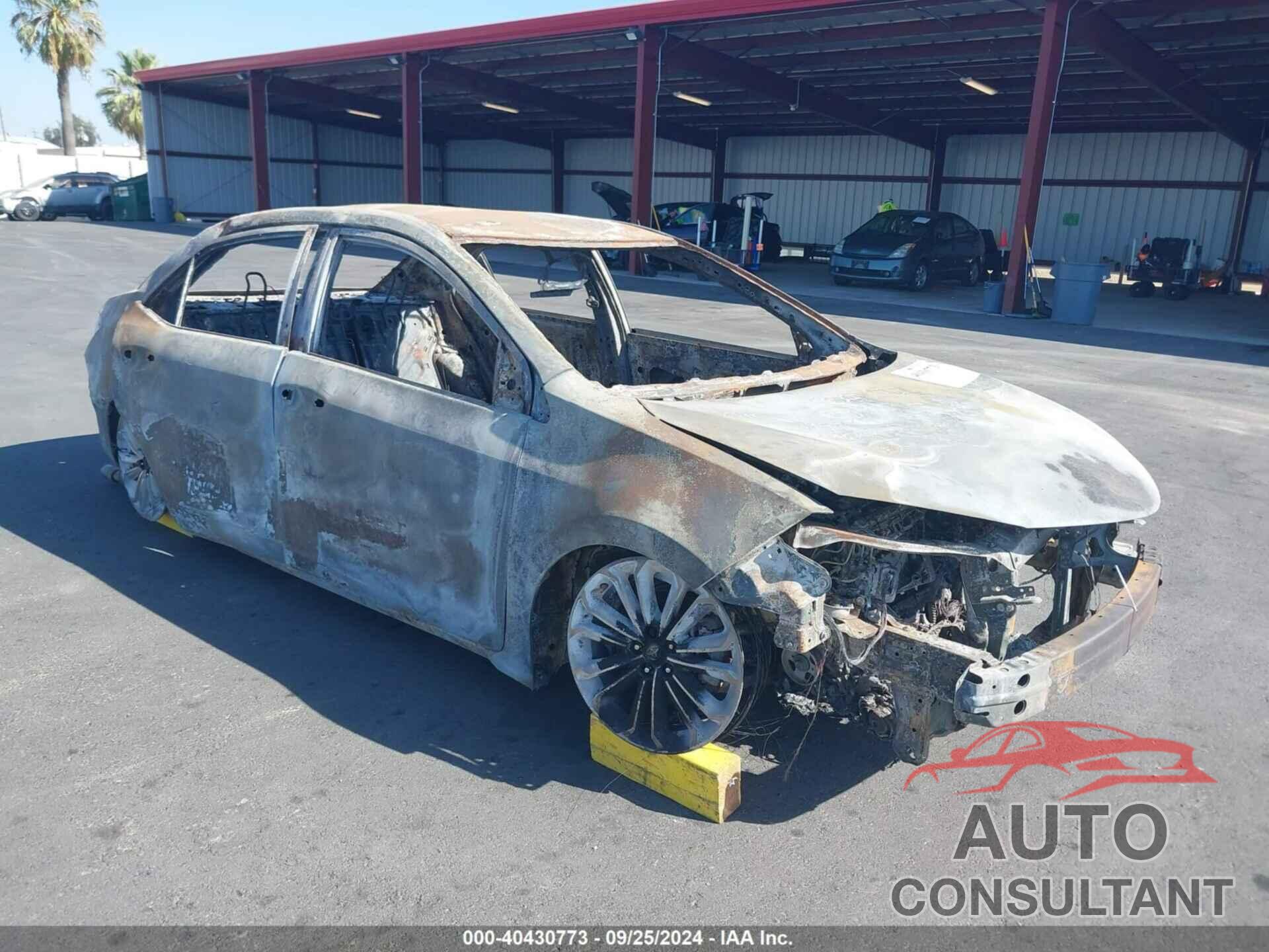 TOYOTA COROLLA 2015 - 5YFBURHEXFP233481
