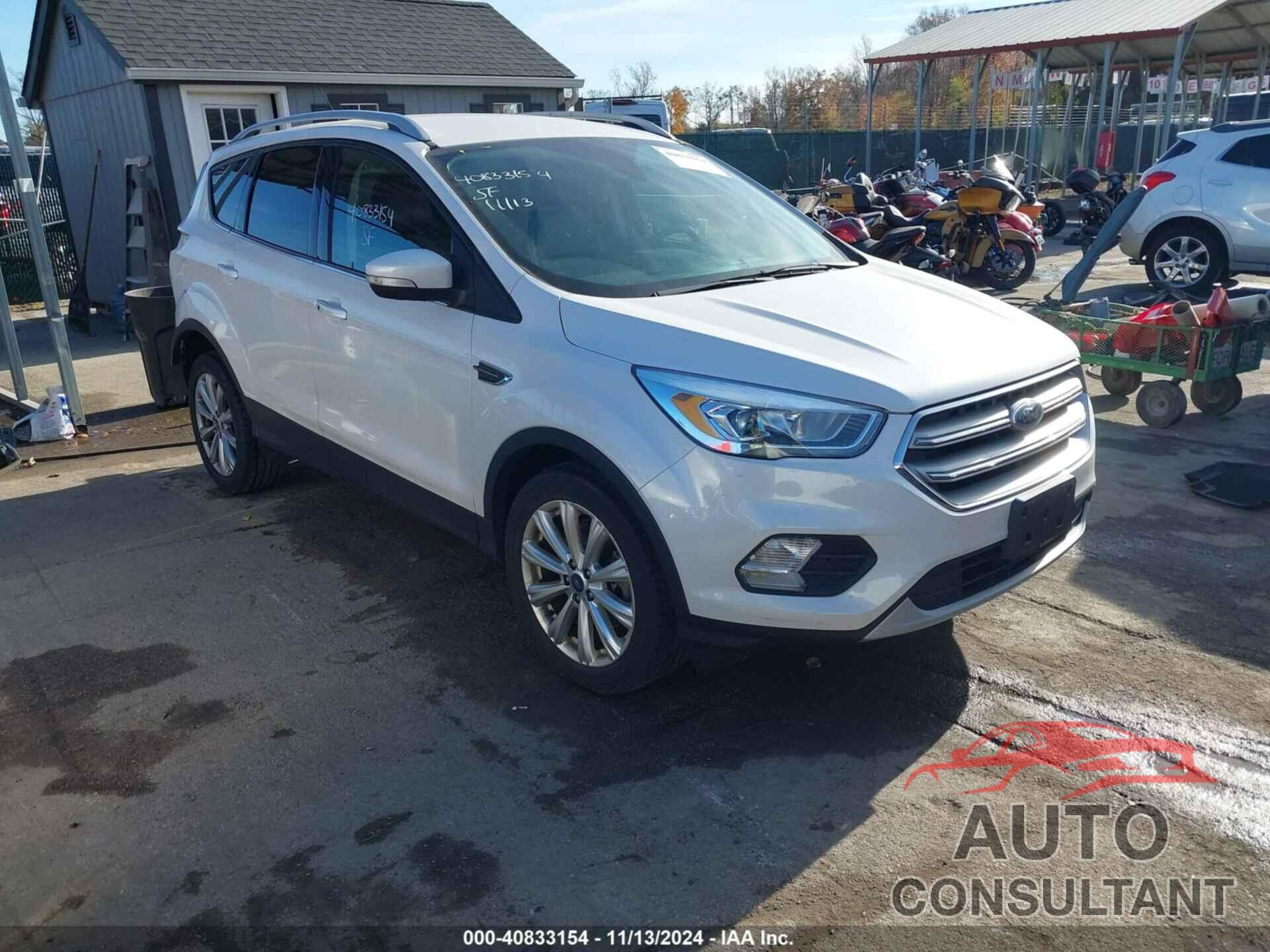 FORD ESCAPE 2017 - 1FMCU9JD6HUB65509