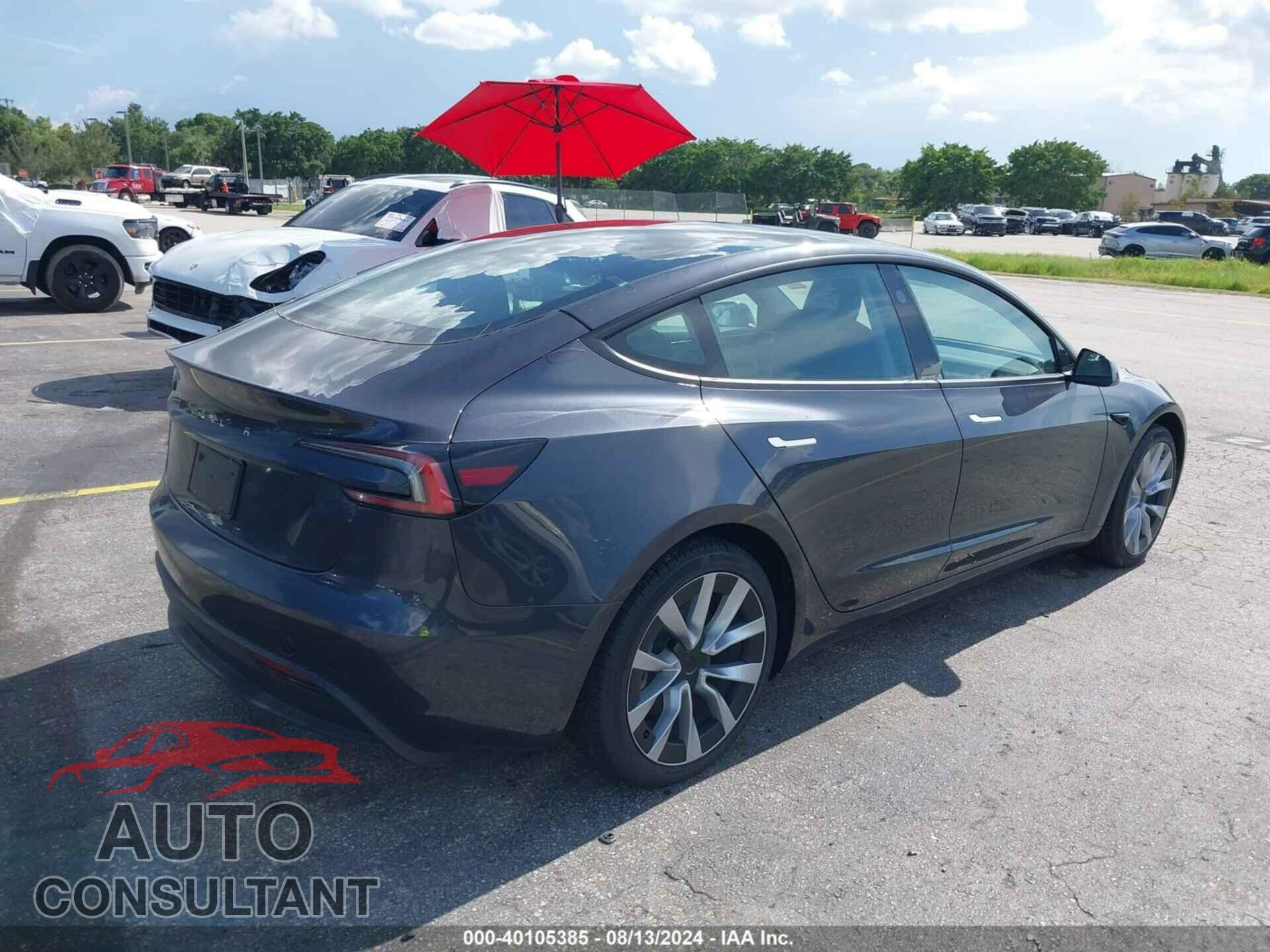 TESLA MODEL 3 2024 - 5YJ3E1EA5RF752703