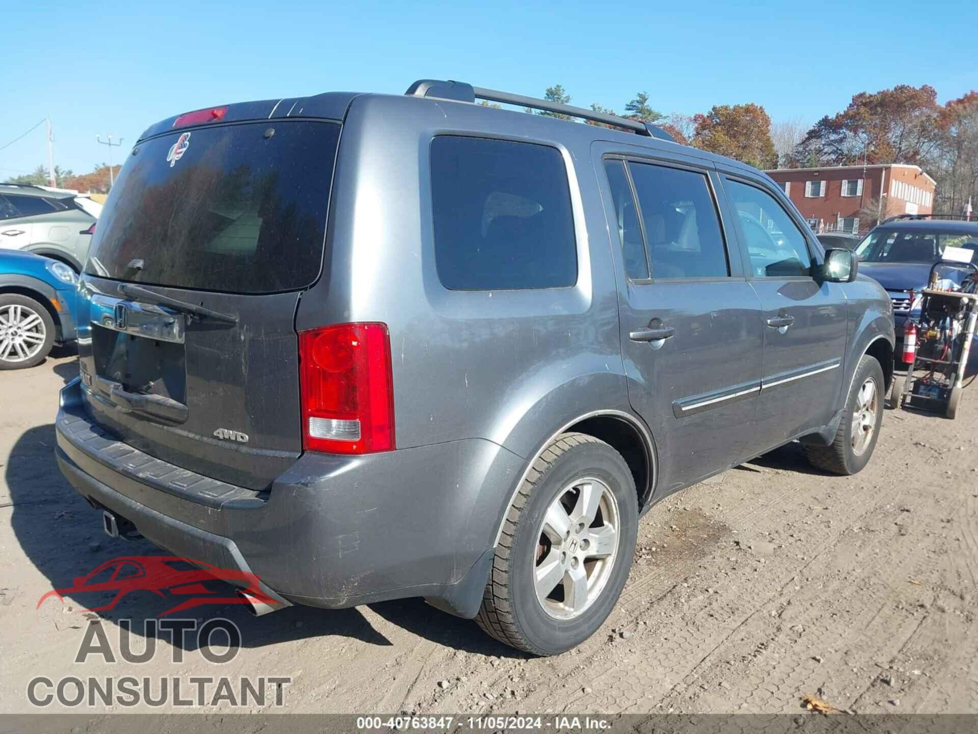 HONDA PILOT 2011 - 5FNYF4H45BB098754