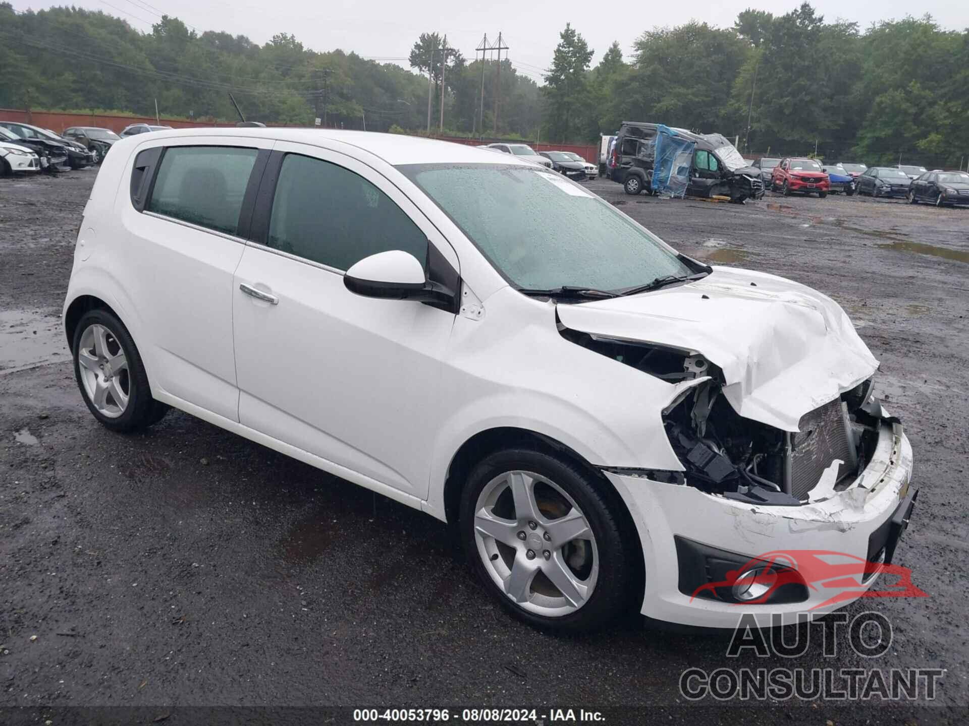 CHEVROLET SONIC 2016 - 1G1JE6SB4G4135145