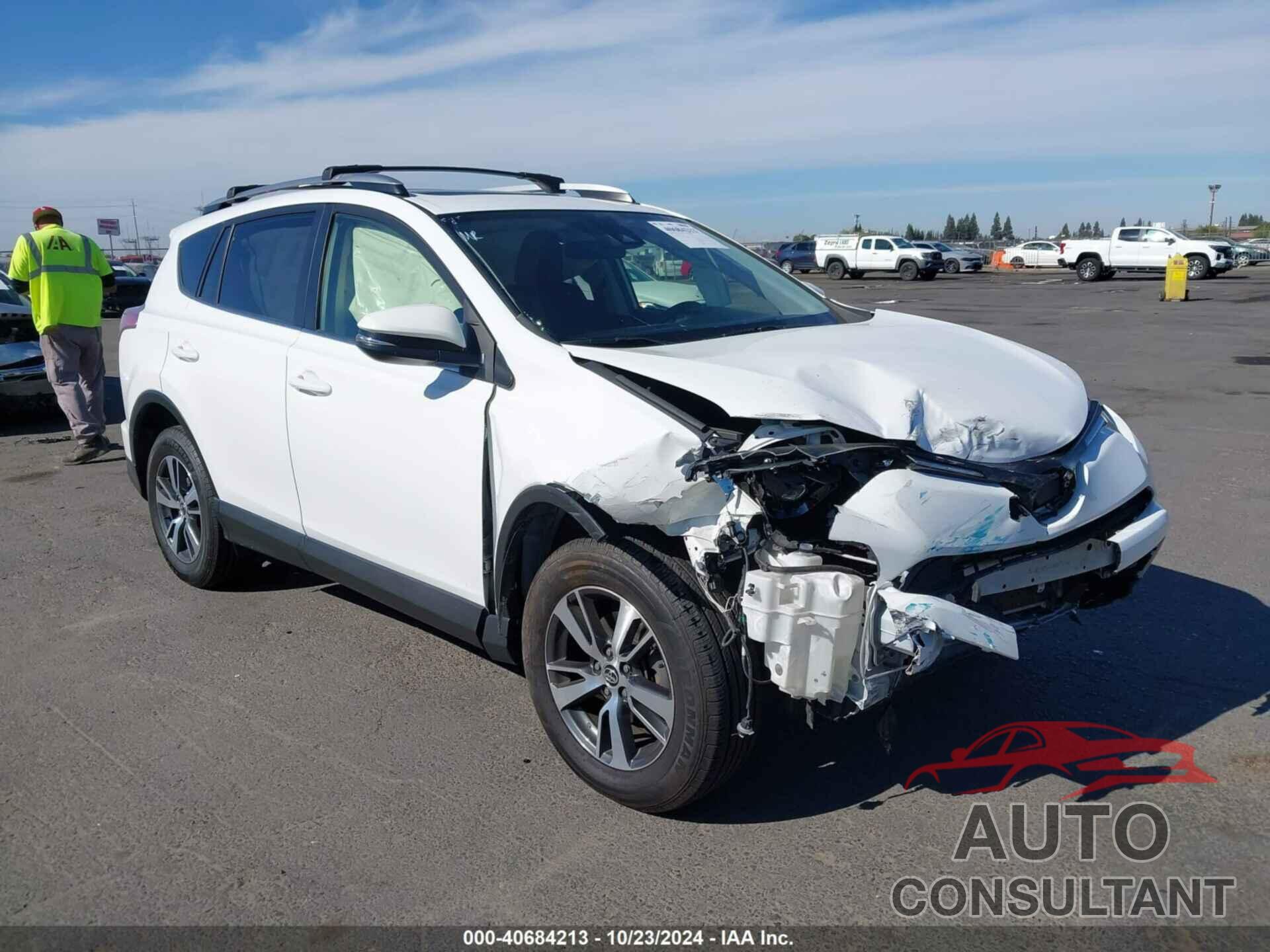 TOYOTA RAV4 2018 - JTMWFREV3JJ206393