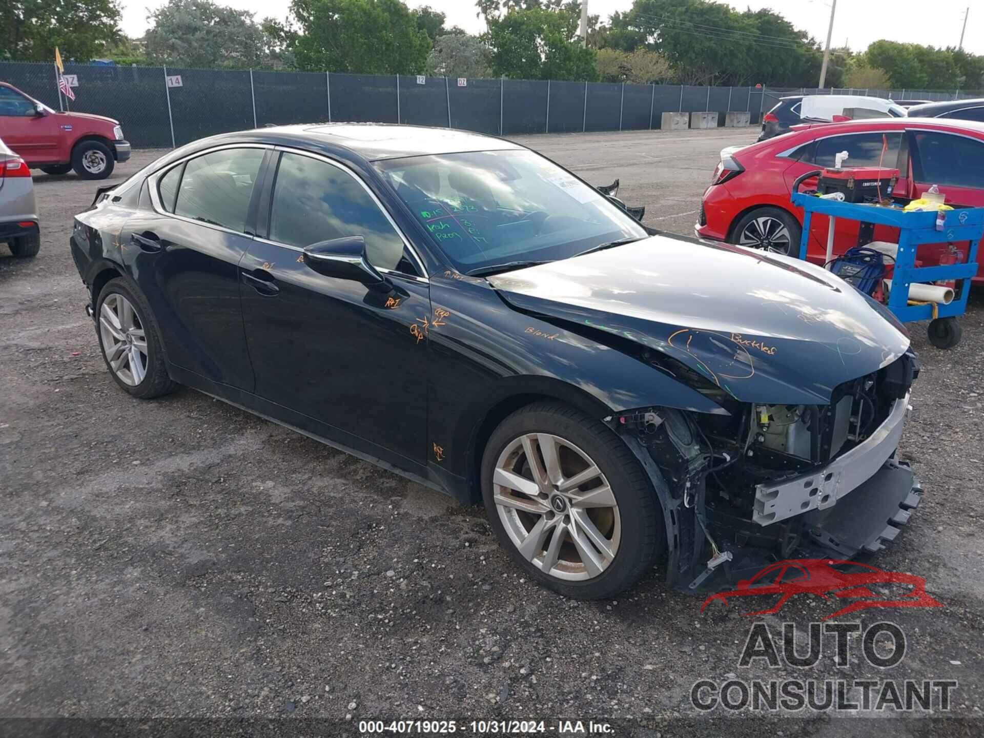 LEXUS IS 300 2024 - JTHCA1D21R5131836